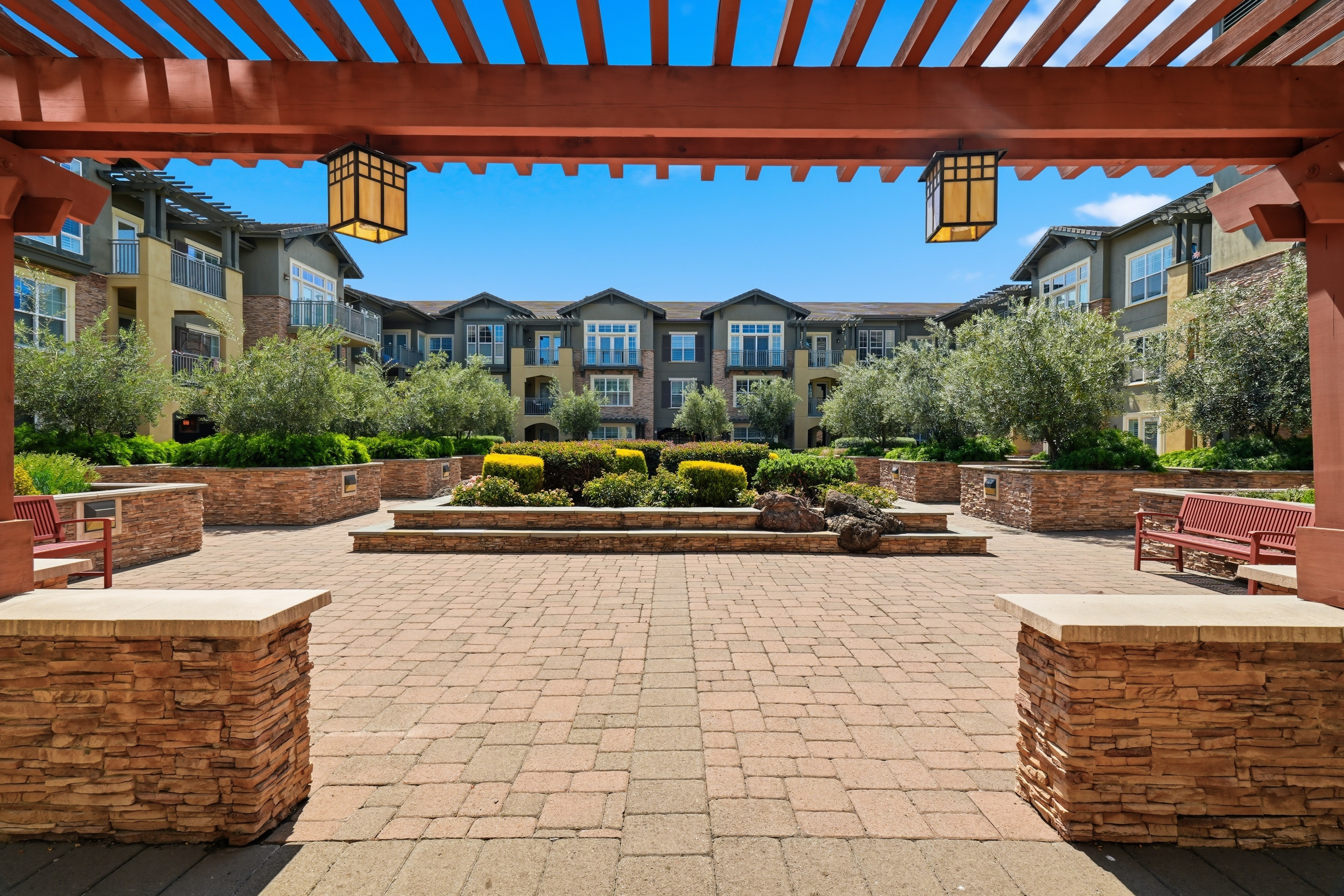  Rarely Available Penthouse In Upscale Willow Glen Community - 物件實景