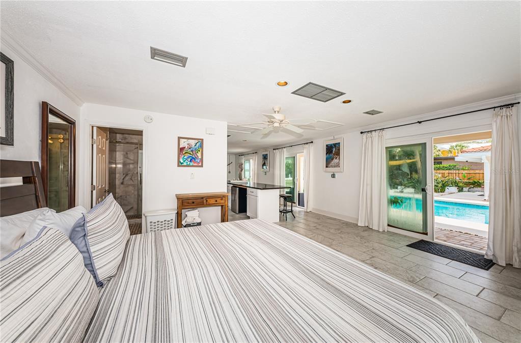 St Petersburg, Florida, 33710, United States, 4 Bedrooms Bedrooms, ,4 BathroomsBathrooms,Residential,For Sale,1826859
