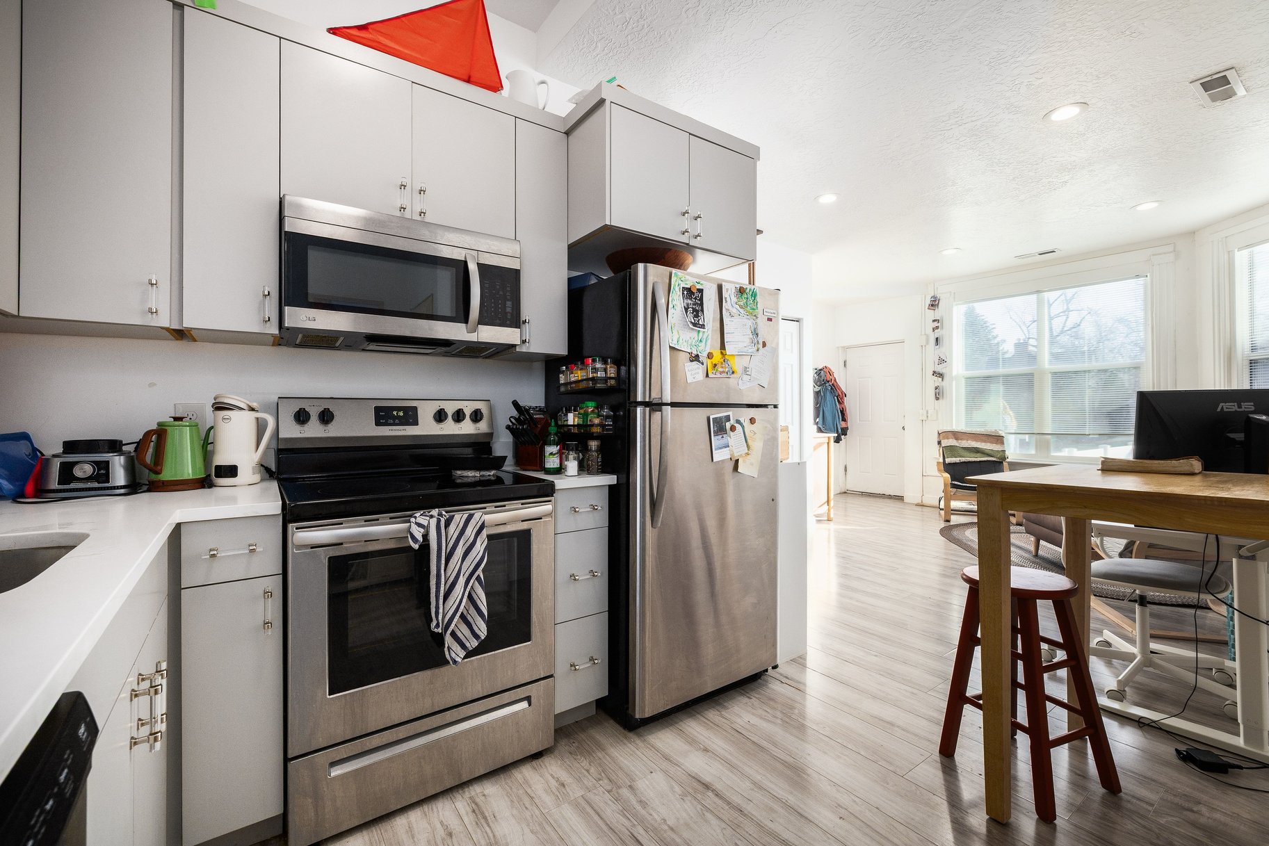  Turn-Key Liberty Park Fourplex  Strong & Consistent Rental Income - 物件實景