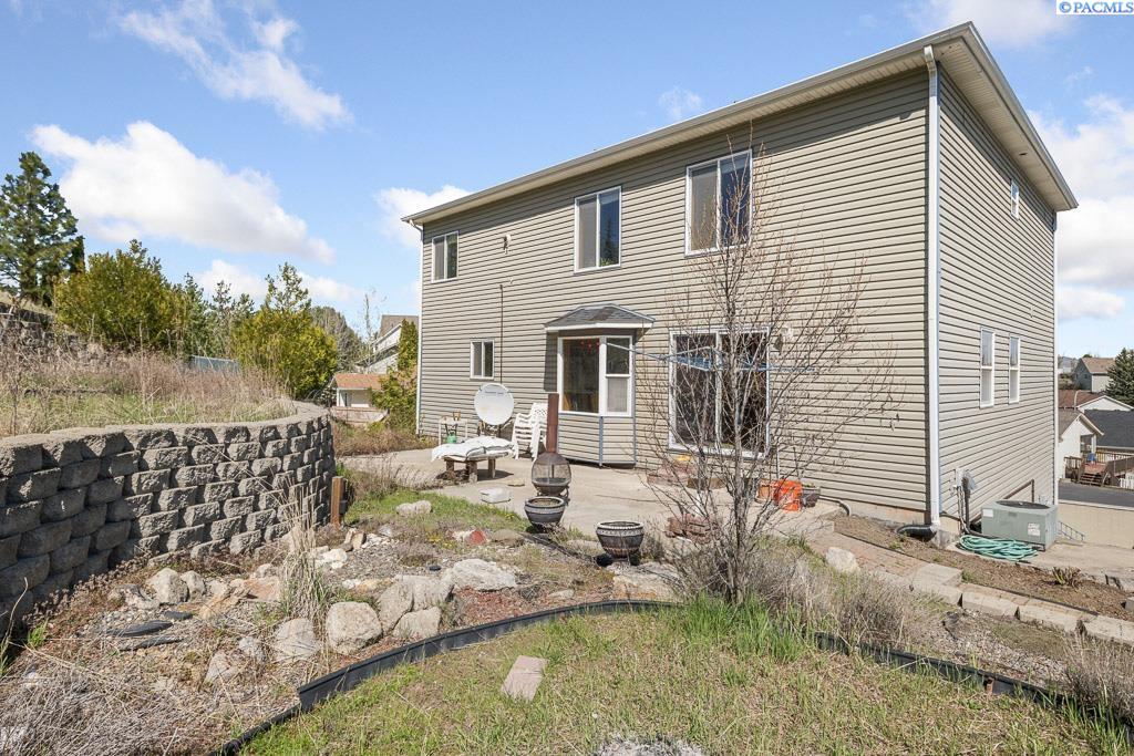 Pullman, Washington, 99163, United States, 4 Bedrooms Bedrooms, ,3 BathroomsBathrooms,Residential,For Sale,1777658