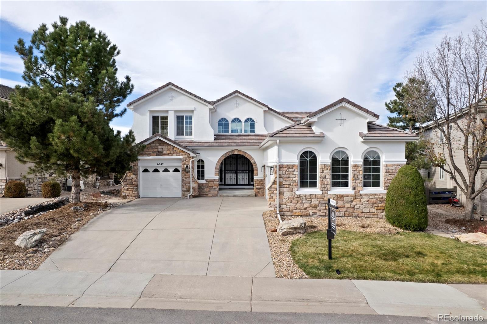 Castle Pines, Colorado, 80108, United States, 5 Bedrooms Bedrooms, ,4 BathroomsBathrooms,Residential,For Sale,2002261