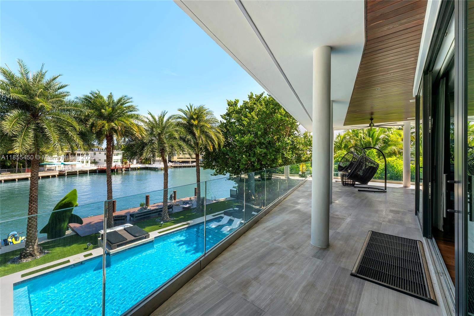 Miami Beach, Florida, 33140, United States, 5 Bedrooms Bedrooms, ,8 BathroomsBathrooms,Residential,For Sale,1918042