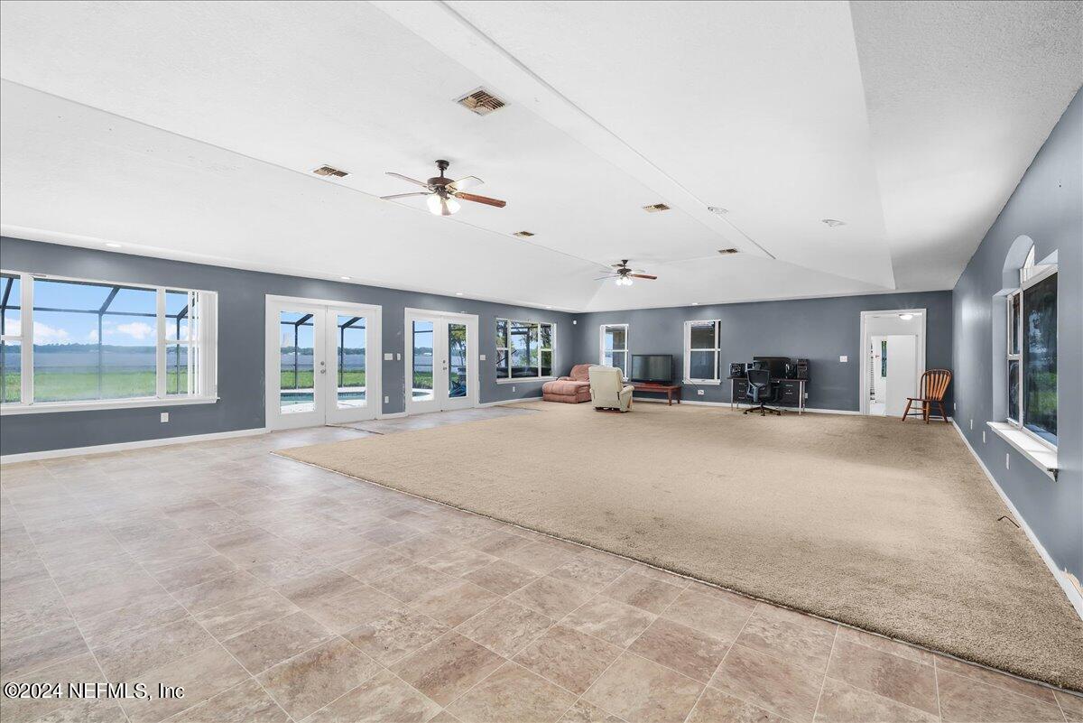 East Palatka, Florida, 32131, United States, 4 Bedrooms Bedrooms, ,4 BathroomsBathrooms,Residential,For Sale,1922938