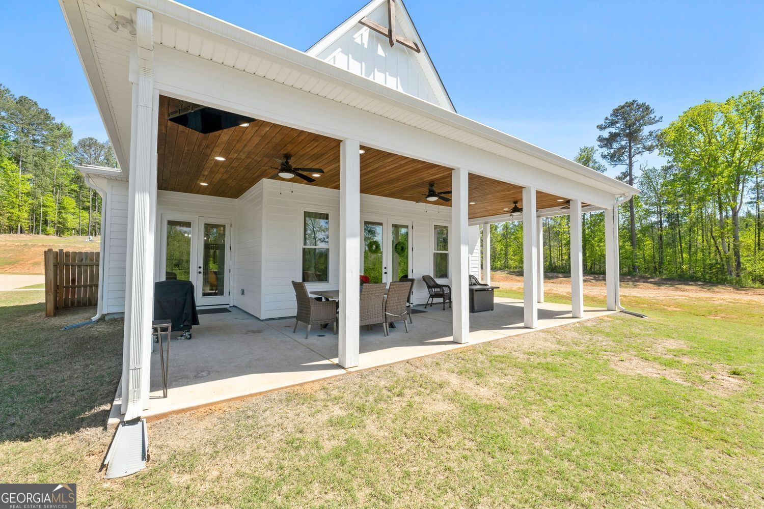 Flovilla, Georgia, 30216, United States, 4 Bedrooms Bedrooms, ,4 BathroomsBathrooms,Residential,For Sale,1859112