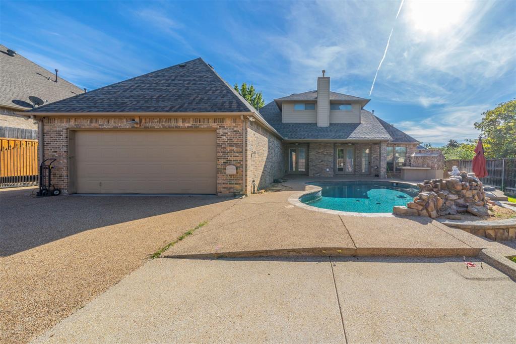 Arlington, Texas, 76017, United States, 4 Bedrooms Bedrooms, ,5 BathroomsBathrooms,Residential,For Sale,1982426