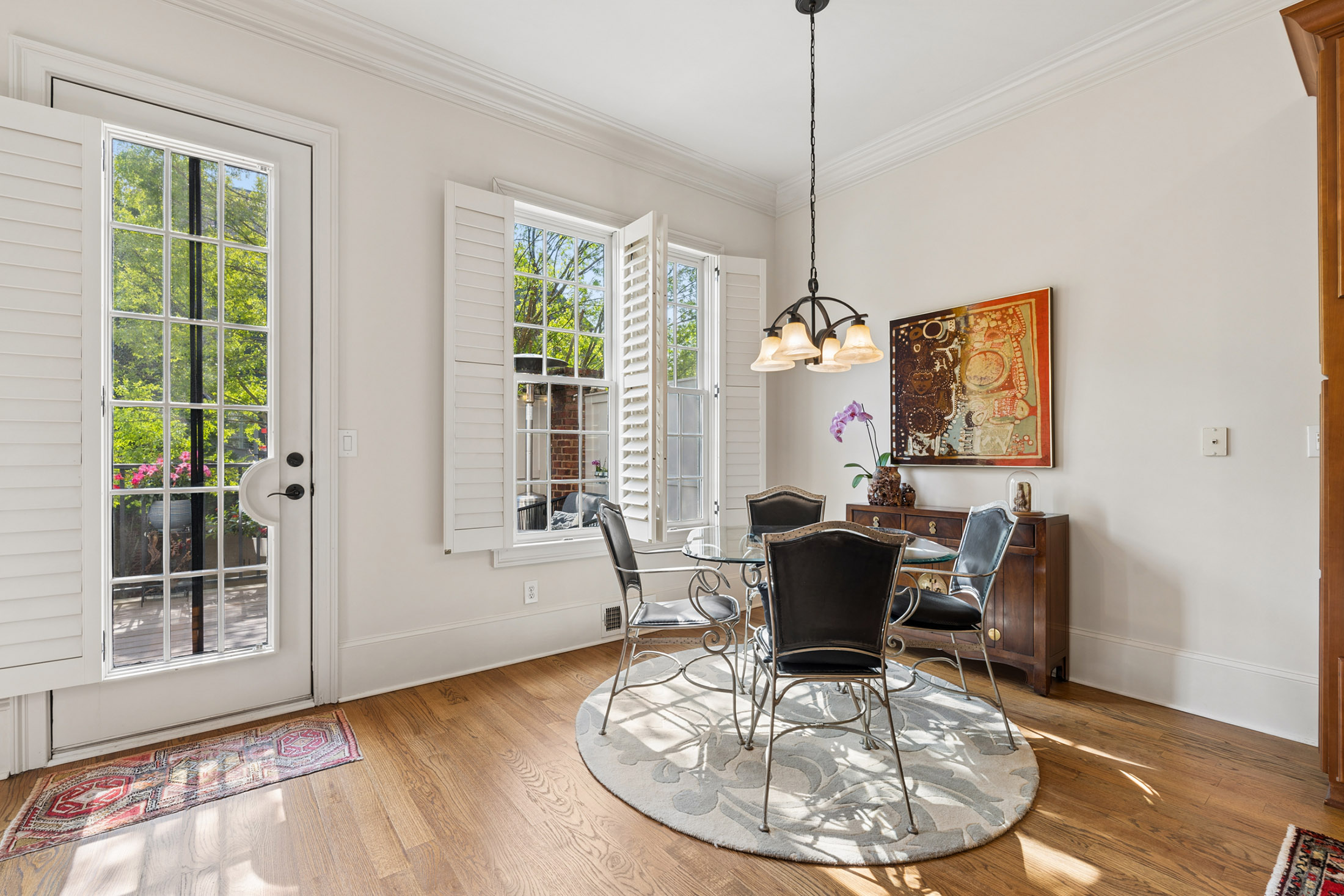  Four Level Brick Townhome with Private Elevator in Gated One Ivy Walk - 物件實景