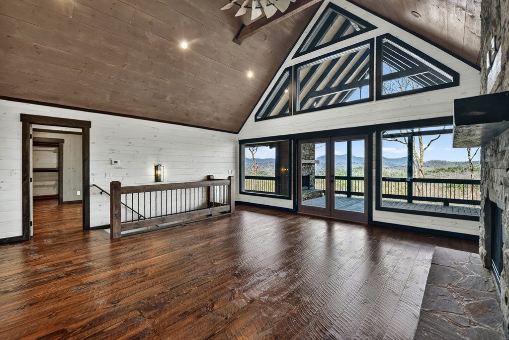 Mineral Bluff, Georgia, 30559, United States, 4 Bedrooms Bedrooms, ,4 BathroomsBathrooms,Residential,For Sale,2010498