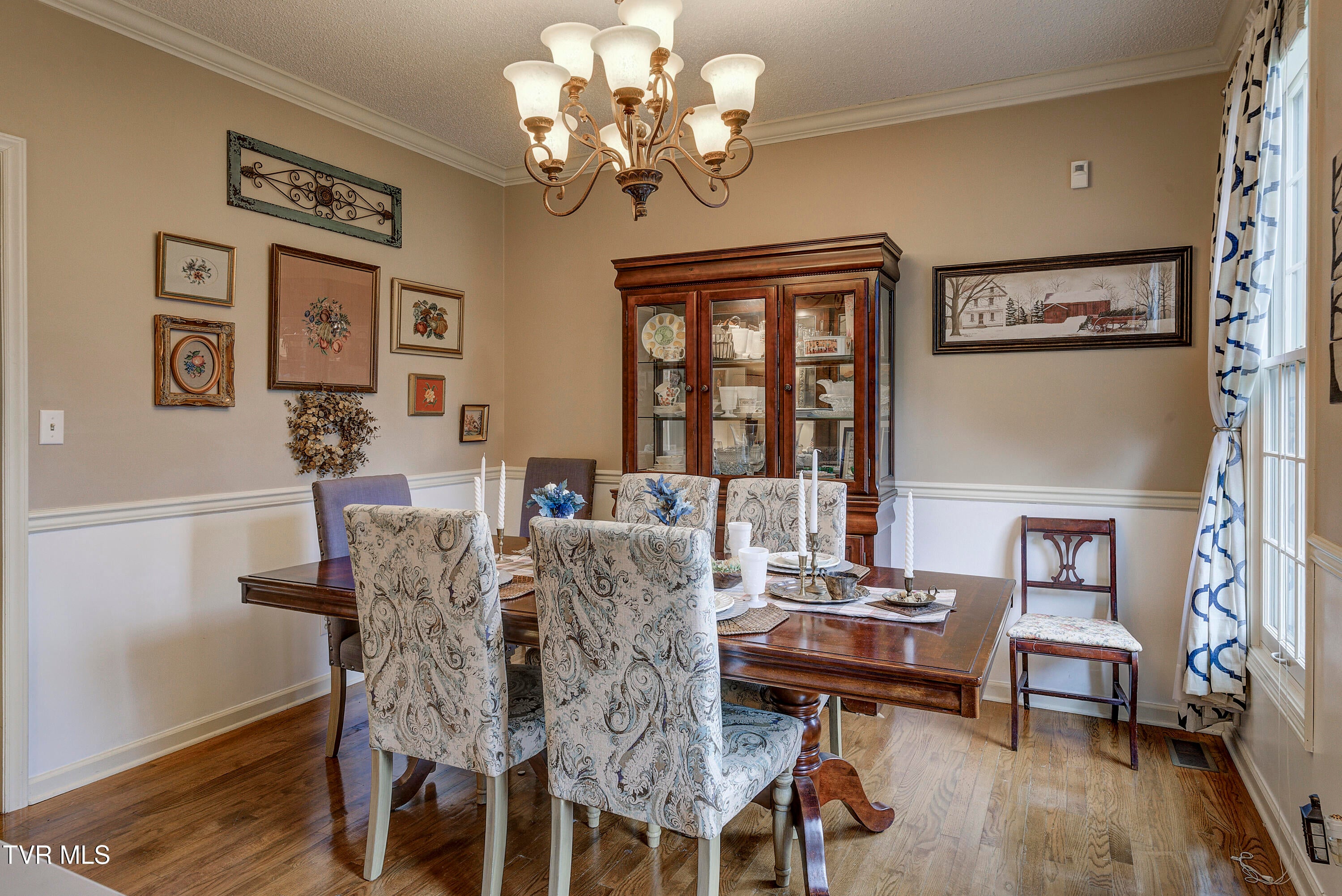 Kingsport, Tennessee, 37663, United States, 5 Bedrooms Bedrooms, ,3 BathroomsBathrooms,Residential,For Sale,1940461
