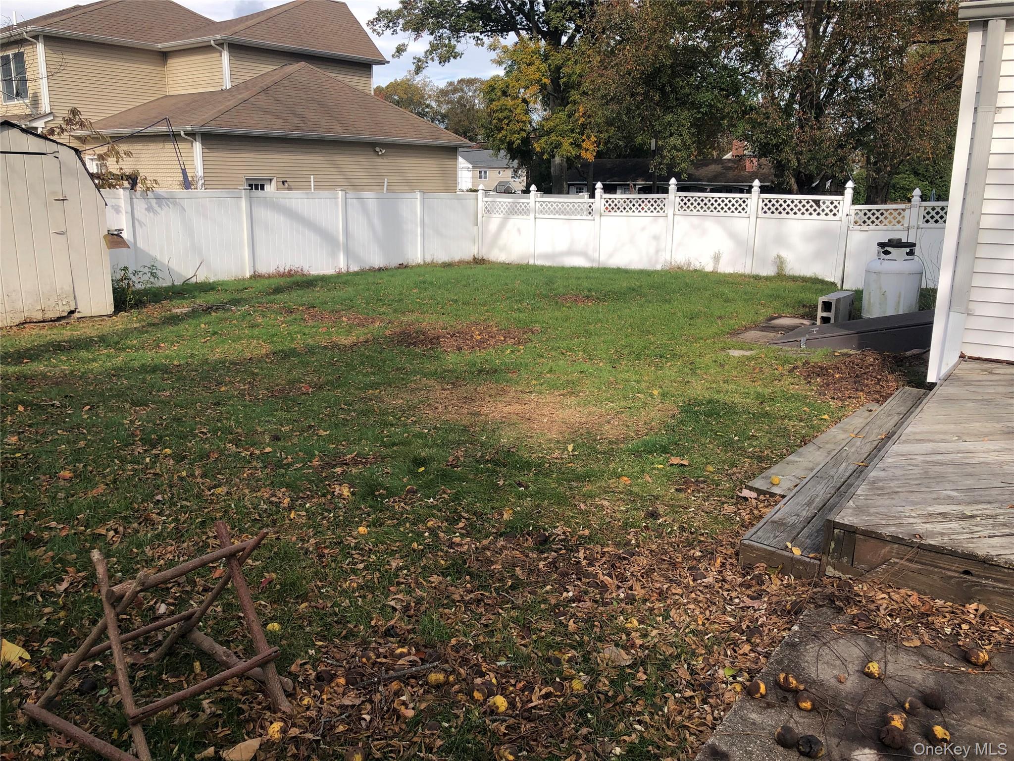 Kings Park, New York, 11754, United States, 3 Bedrooms Bedrooms, ,1 BathroomBathrooms,Residential,For Sale,1988130