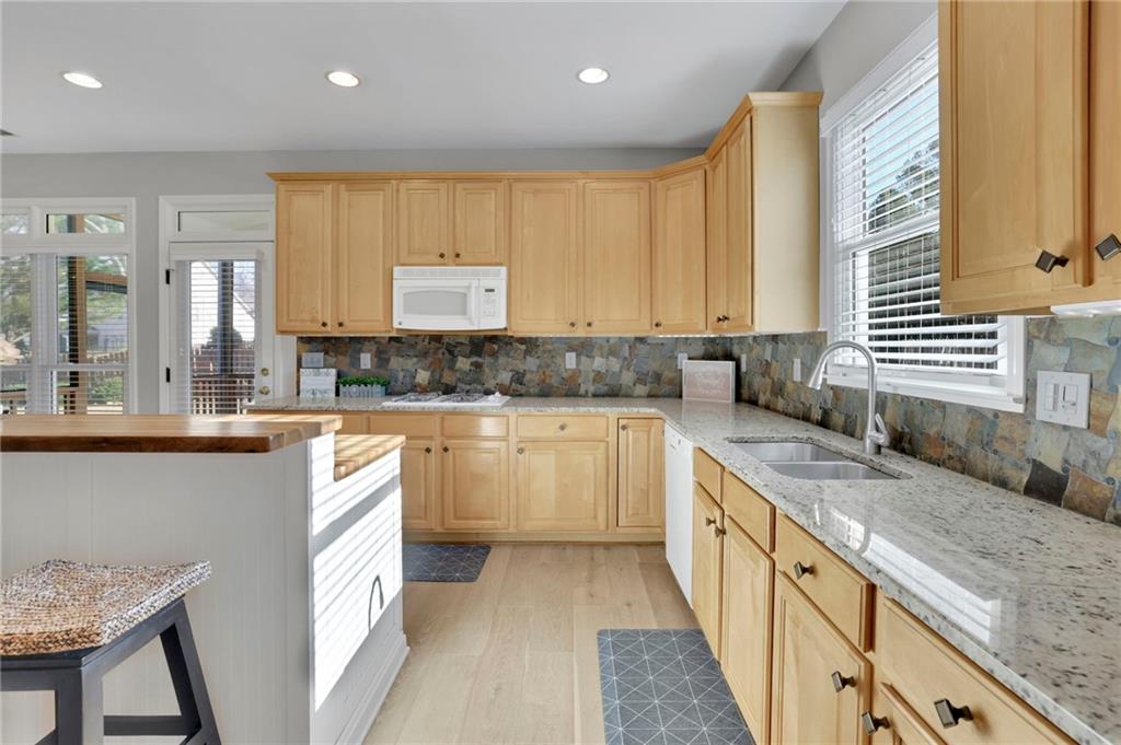 Marietta, Georgia, 30066, United States, 4 Bedrooms Bedrooms, ,3 BathroomsBathrooms,Residential,For Sale,2003100