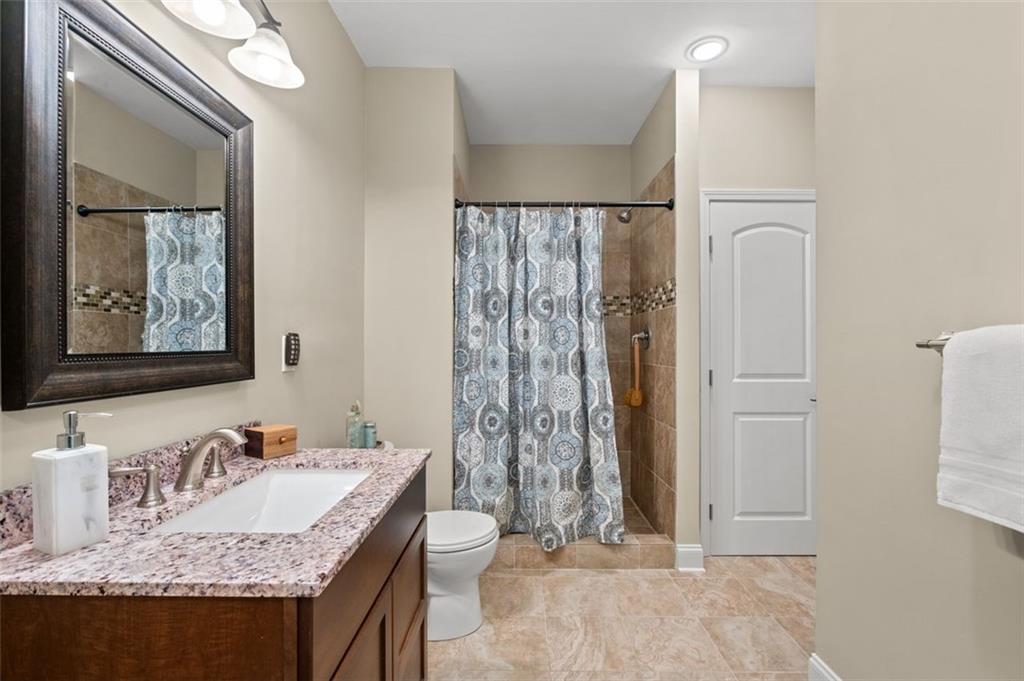 Buford, Georgia, 30518, United States, 6 Bedrooms Bedrooms, ,5 BathroomsBathrooms,Residential,For Sale,1987580