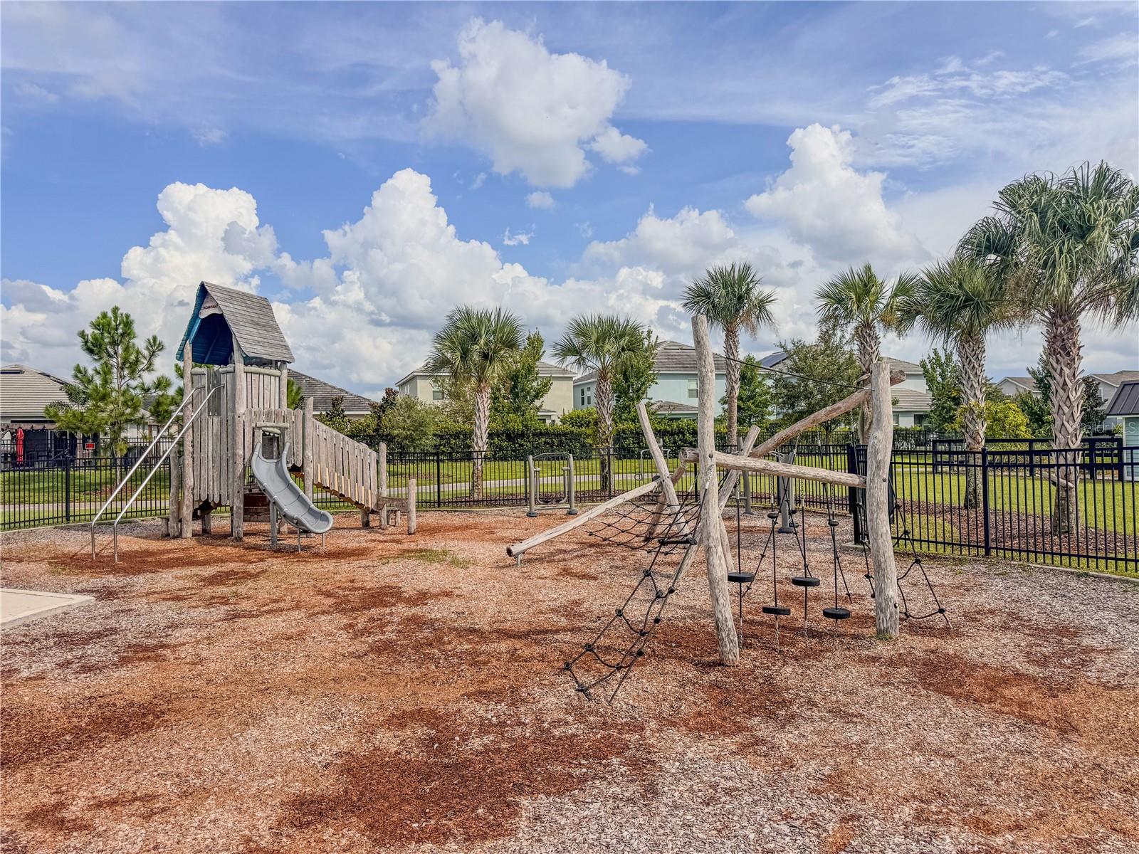 ORLANDO, Florida, 32832, United States, 4 Bedrooms Bedrooms, ,3 BathroomsBathrooms,Residential,For Sale,1980817