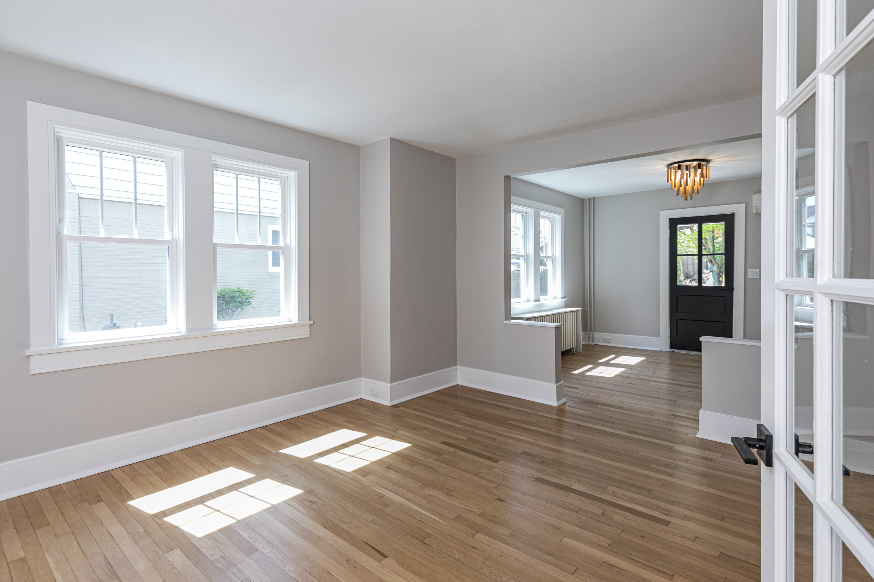 Smartly Updated Vintage Home with a Perfect Location - 物件實景