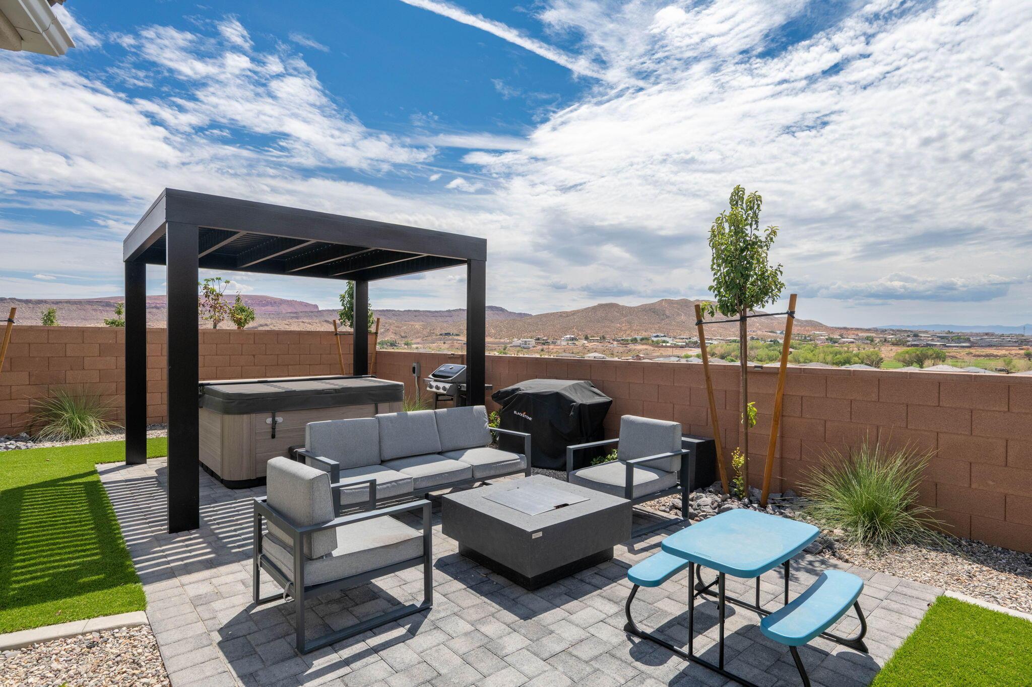 Washington, Utah, 84780, United States, 4 Bedrooms Bedrooms, ,3 BathroomsBathrooms,Residential,For Sale,1930768