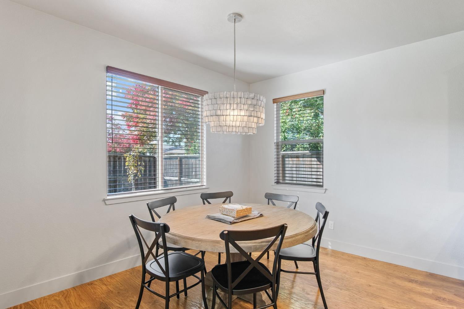 Oakdale, California, 95361, United States, 3 Bedrooms Bedrooms, ,2 BathroomsBathrooms,Residential,For Sale,1985752