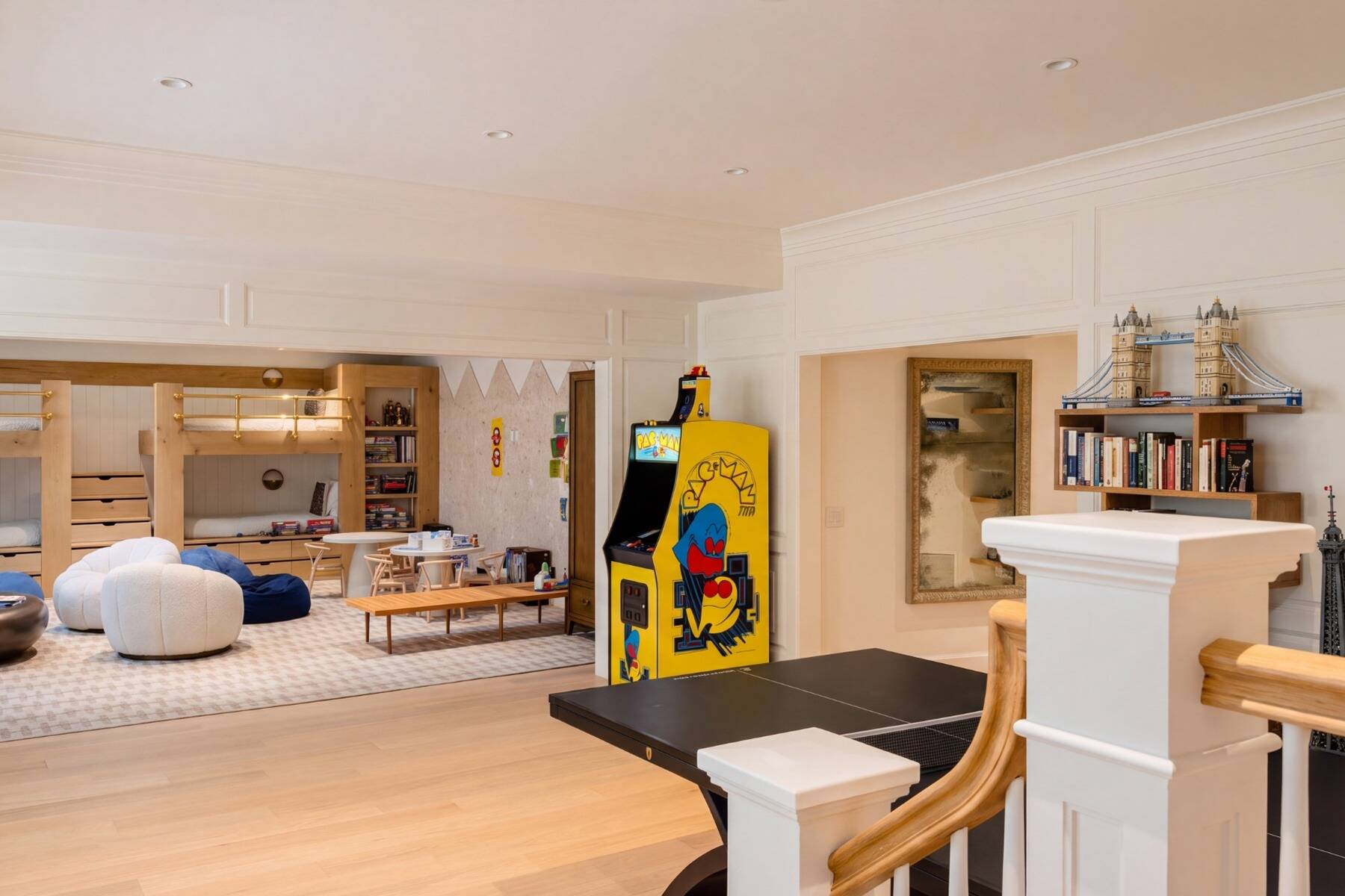  Grand Scale, Quiet Elegance in Wainscott - 物件實景