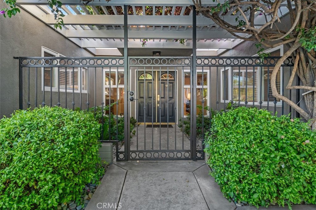 Woodland Hills, California, 91367, United States, 5 Bedrooms Bedrooms, ,3 BathroomsBathrooms,Residential,For Sale,1907450