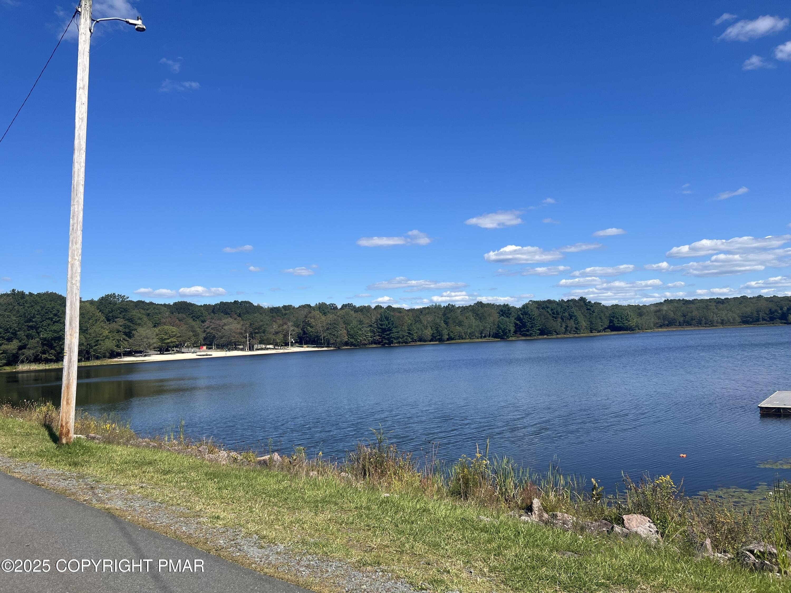 Blakeslee, Pennsylvania, 18610, United States, 4 Bedrooms Bedrooms, ,3 BathroomsBathrooms,Residential,For Sale,1982543