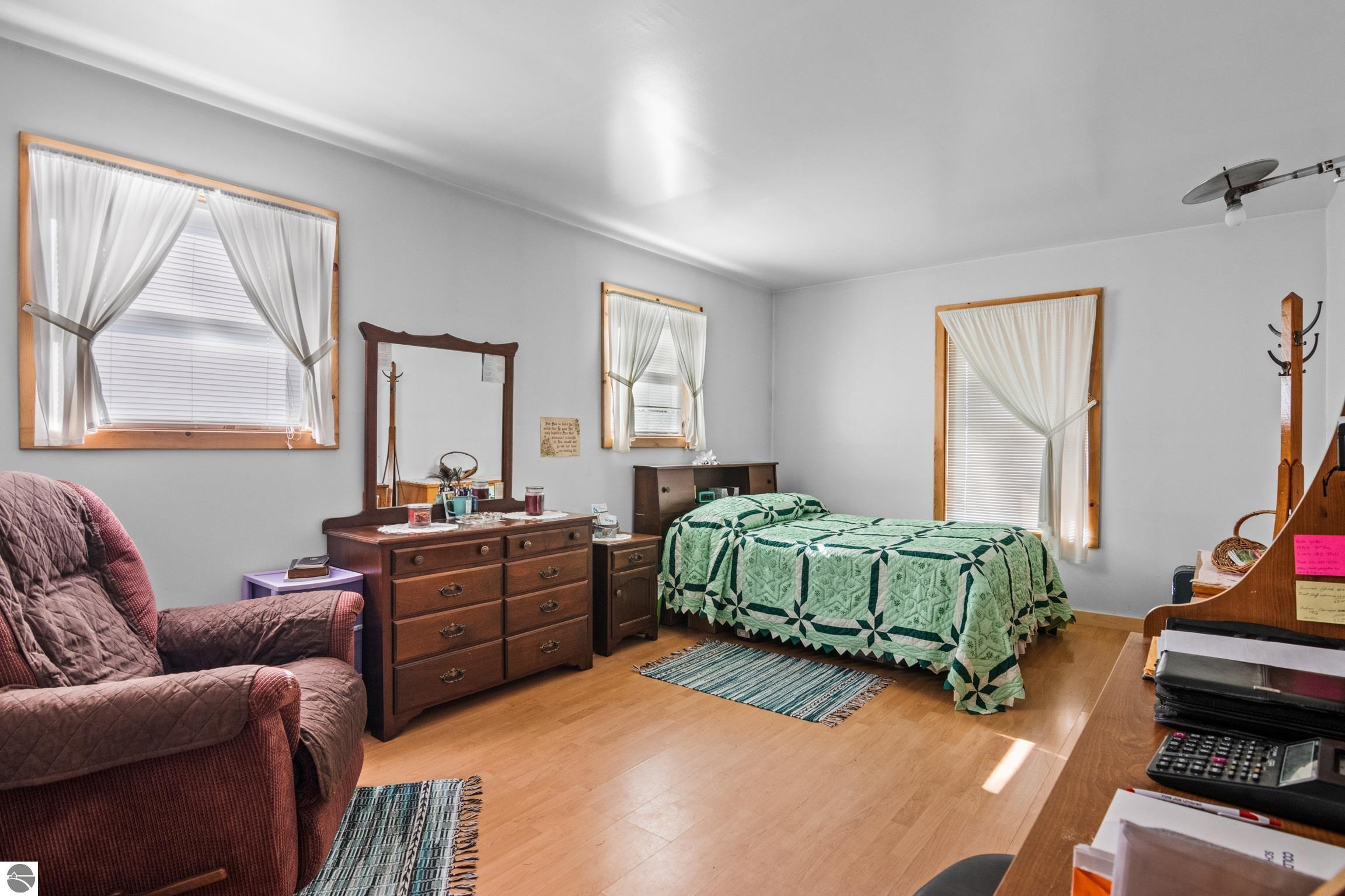 Leroy, Michigan, 49655-8142, United States, 5 Bedrooms Bedrooms, ,3 BathroomsBathrooms,Residential,For Sale,1949628