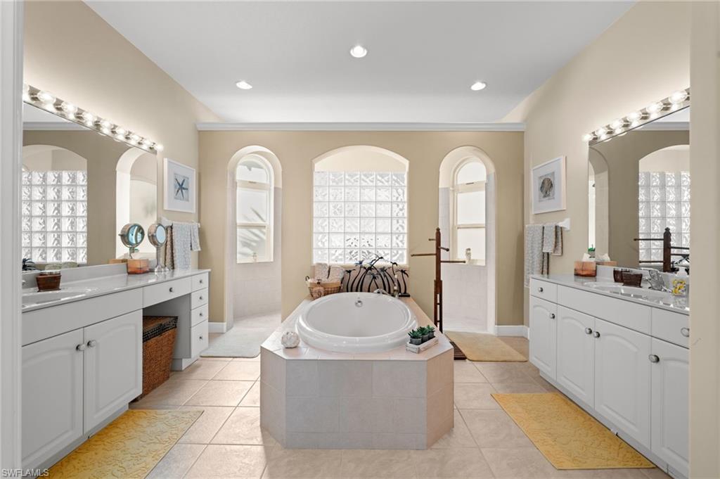 Cape Coral, Florida, 33914, United States, 3 Bedrooms Bedrooms, ,3 BathroomsBathrooms,Residential,For Sale,1966551