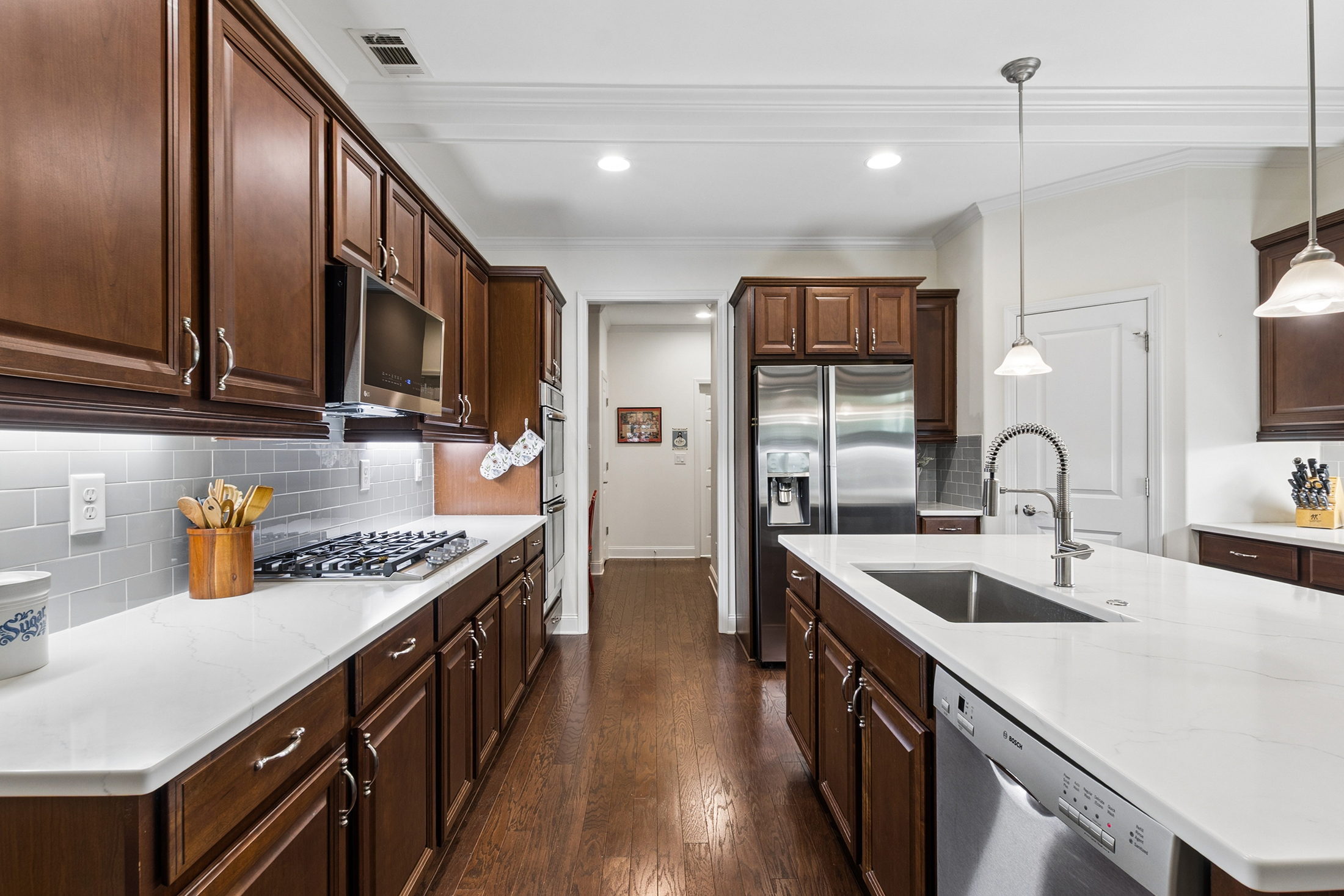  Come Together in this Beautifully Maintained Home in Wellstone - 物件實景