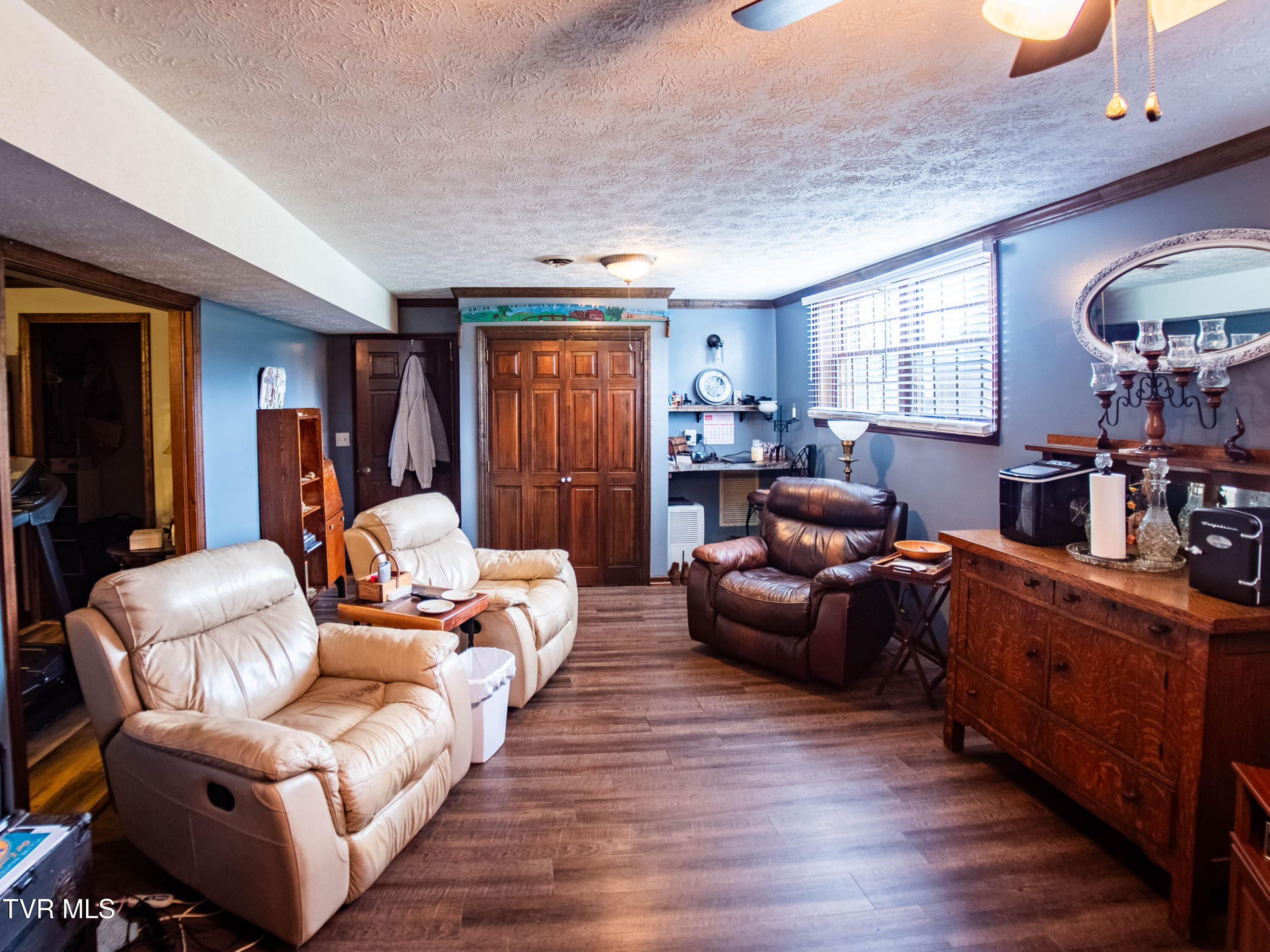 Surgoinsville, Tennessee, 37873, United States, 3 Bedrooms Bedrooms, ,3 BathroomsBathrooms,Residential,For Sale,1937059