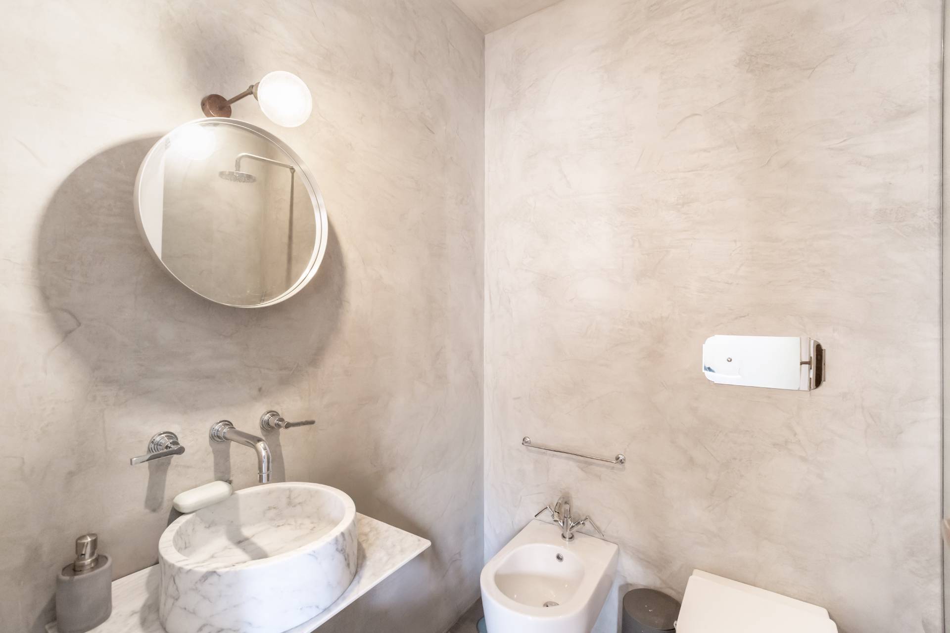 Roma, Roma, 00100, IT, 3 Bedrooms Bedrooms, ,4 BathroomsBathrooms,Residential,For Sale,1949736