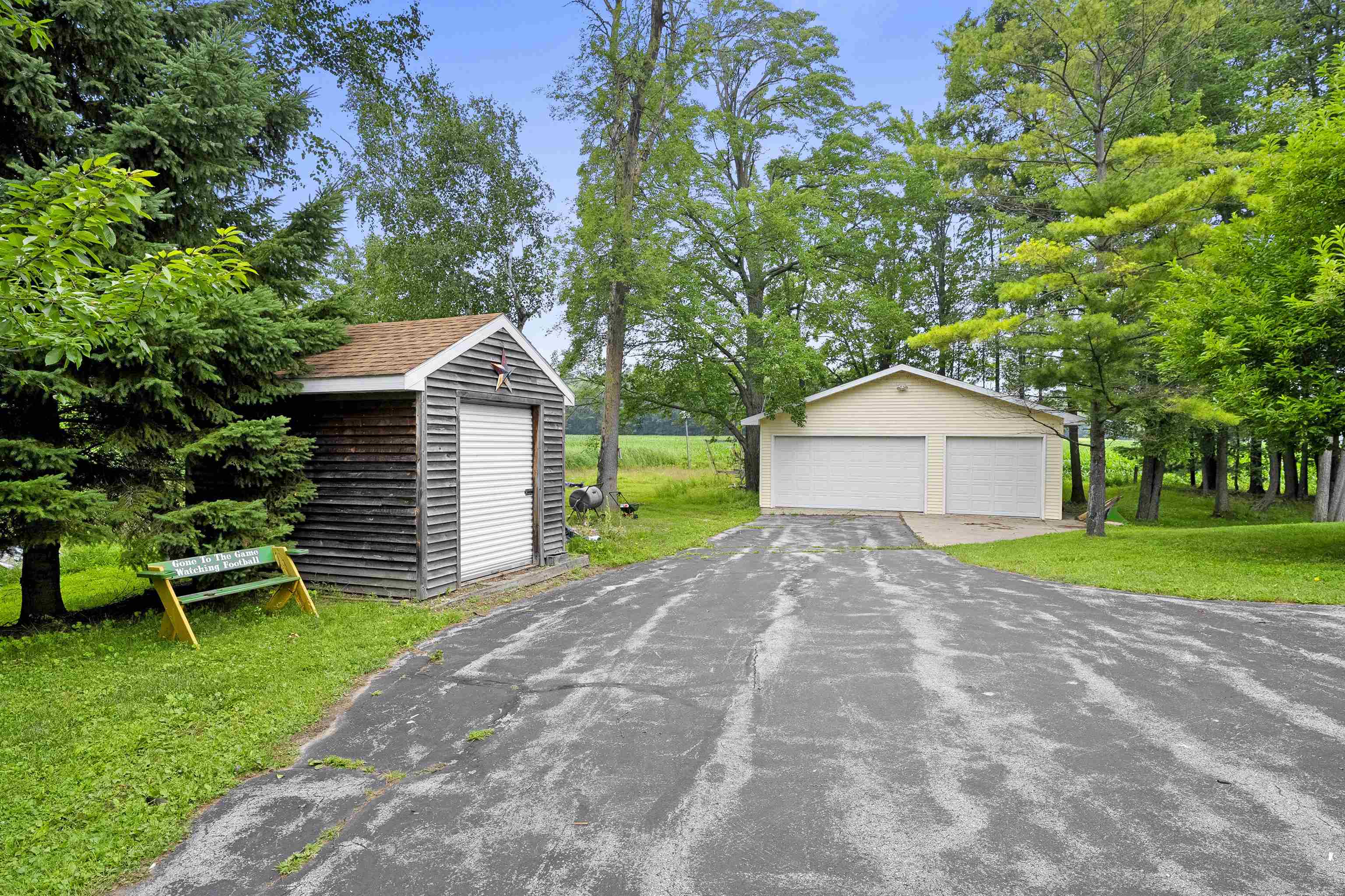 SUAMICO, Wisconsin, 54173, United States, 3 Bedrooms Bedrooms, ,4 BathroomsBathrooms,Residential,For Sale,1911099