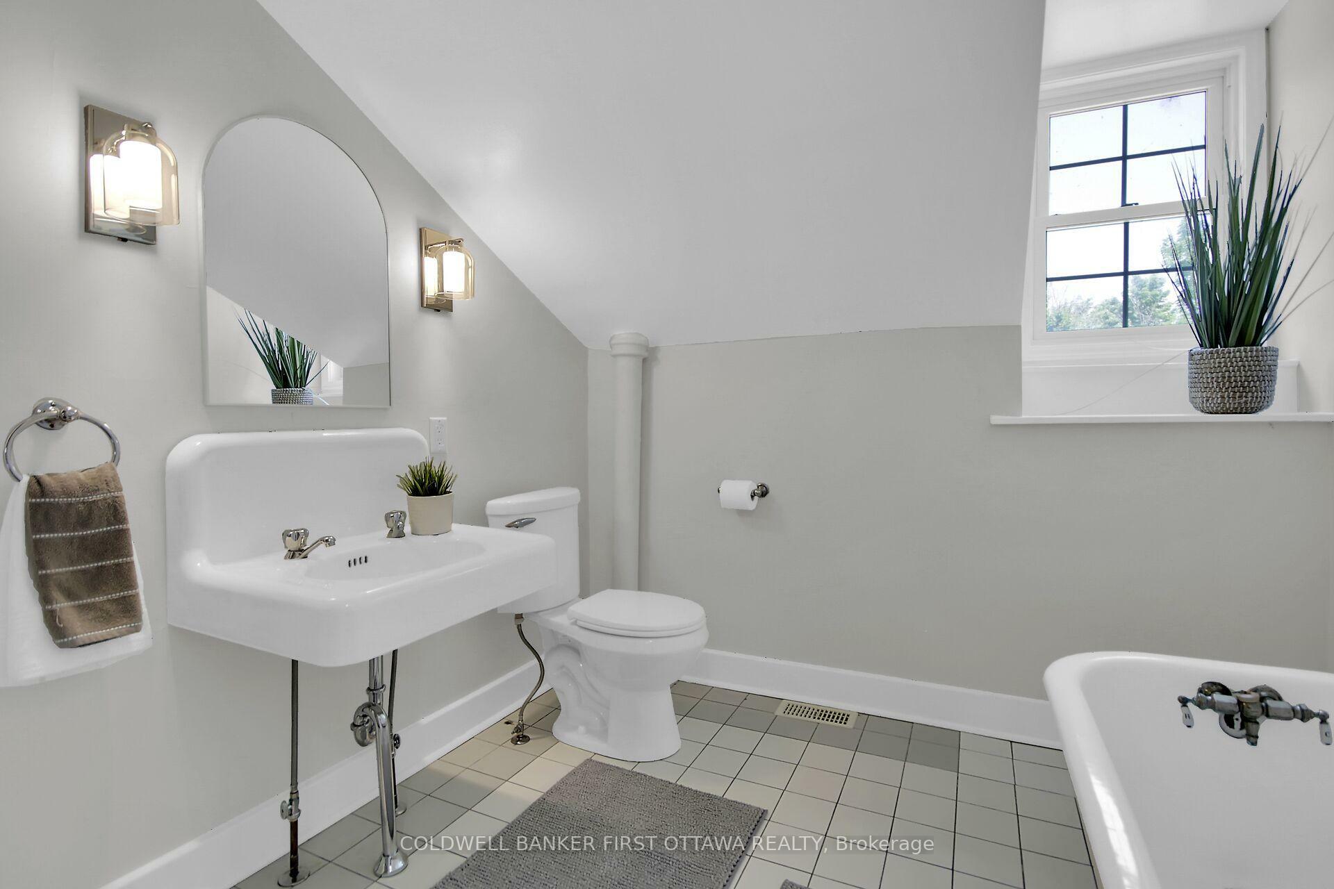 BECKWITH, Ontario, K7C 0S9, CA, 3 Bedrooms Bedrooms, ,Residential,For Sale,1882449