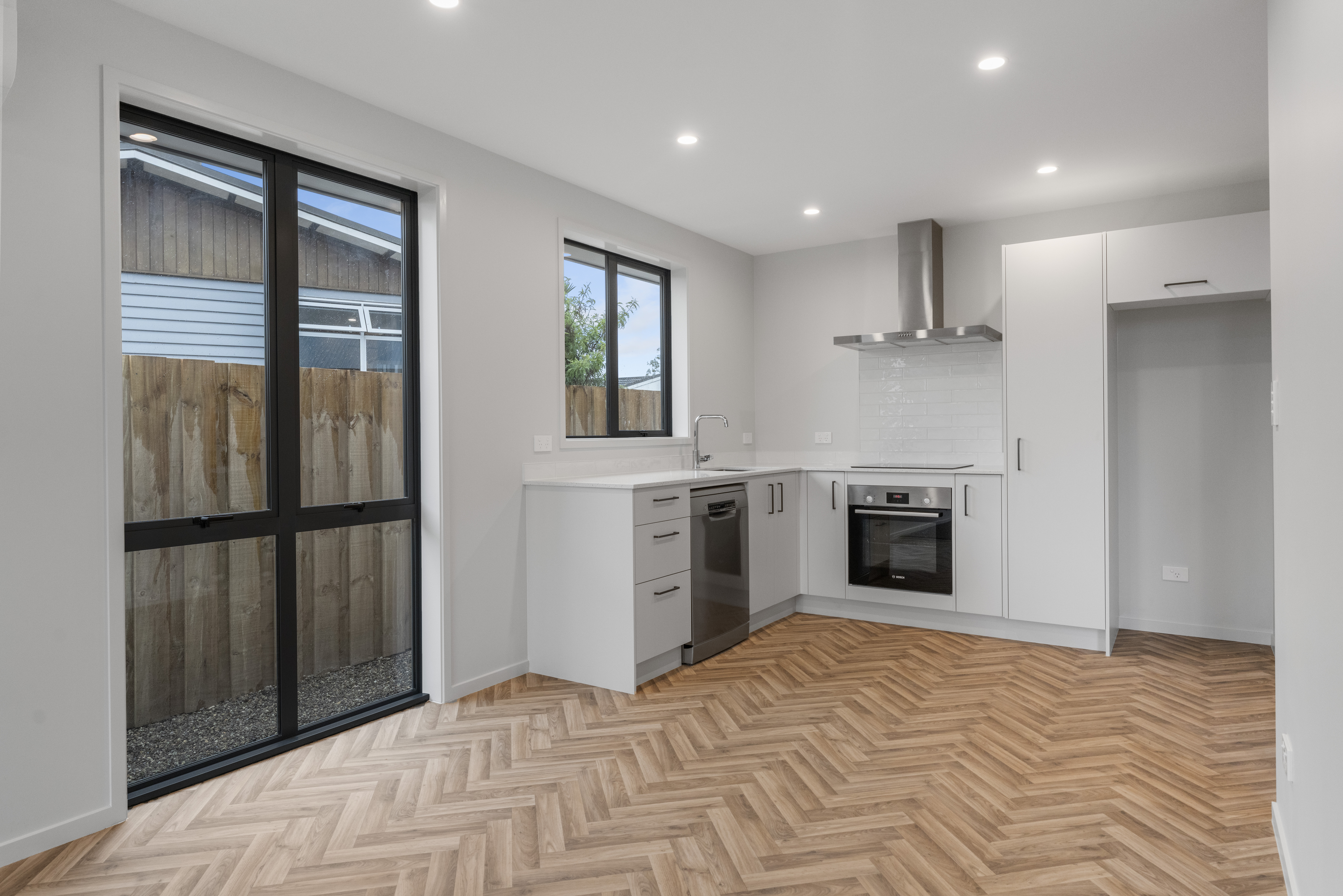  Brand New Development – Five Modern Two-Bedroom Homes - 物件實景
