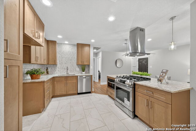 San Antonio, Texas, 78209, United States, 3 Bedrooms Bedrooms, ,3 BathroomsBathrooms,Residential,For Sale,1992862