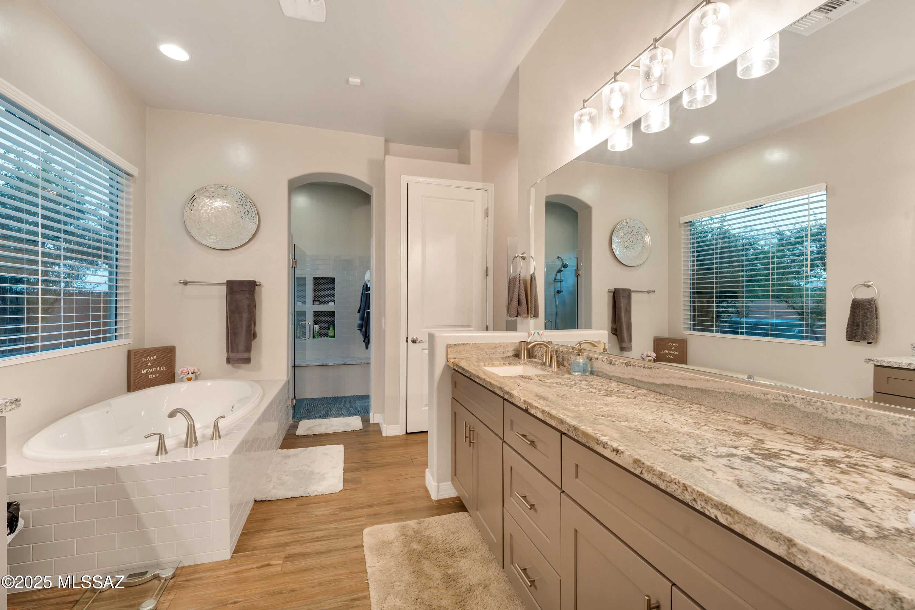 Tucson, Arizona, 85742, United States, 4 Bedrooms Bedrooms, ,4 BathroomsBathrooms,Residential,For Sale,2003188