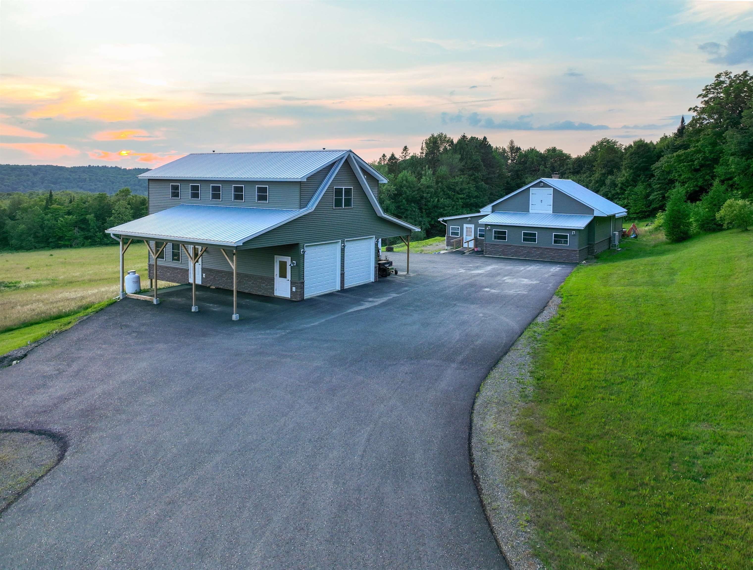 Charleston, Vermont, 05872, United States, 3 Bedrooms Bedrooms, ,1 BathroomBathrooms,Residential,For Sale,1893368
