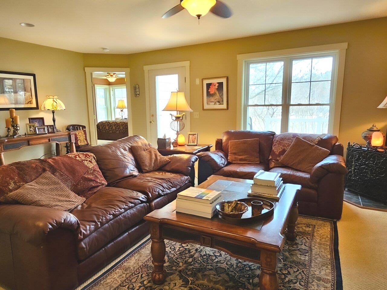 Williston, Vermont, 05495, United States, 2 Bedrooms Bedrooms, ,3 BathroomsBathrooms,Residential,For Sale,1896161