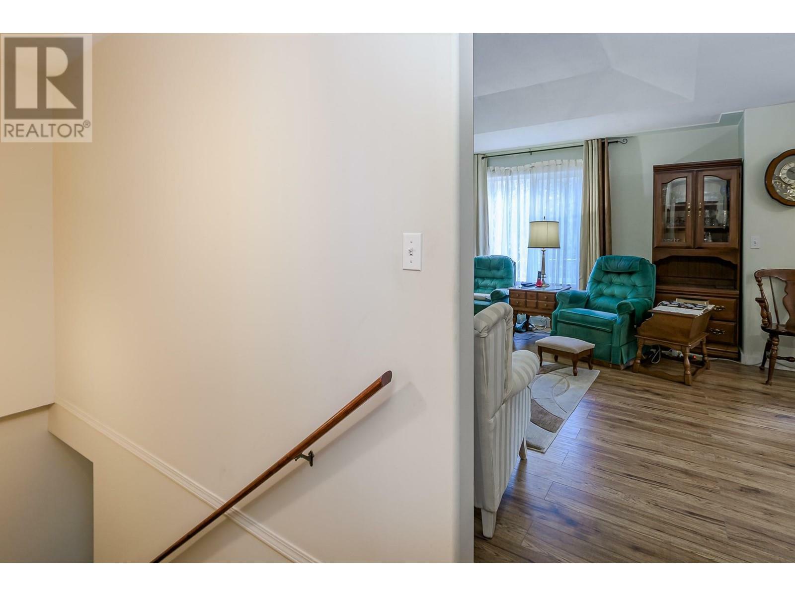 SALMON ARM, British Columbia, V1E 3C2, CA, 5 Bedrooms Bedrooms, ,3 BathroomsBathrooms,Residential,For Sale,1838319