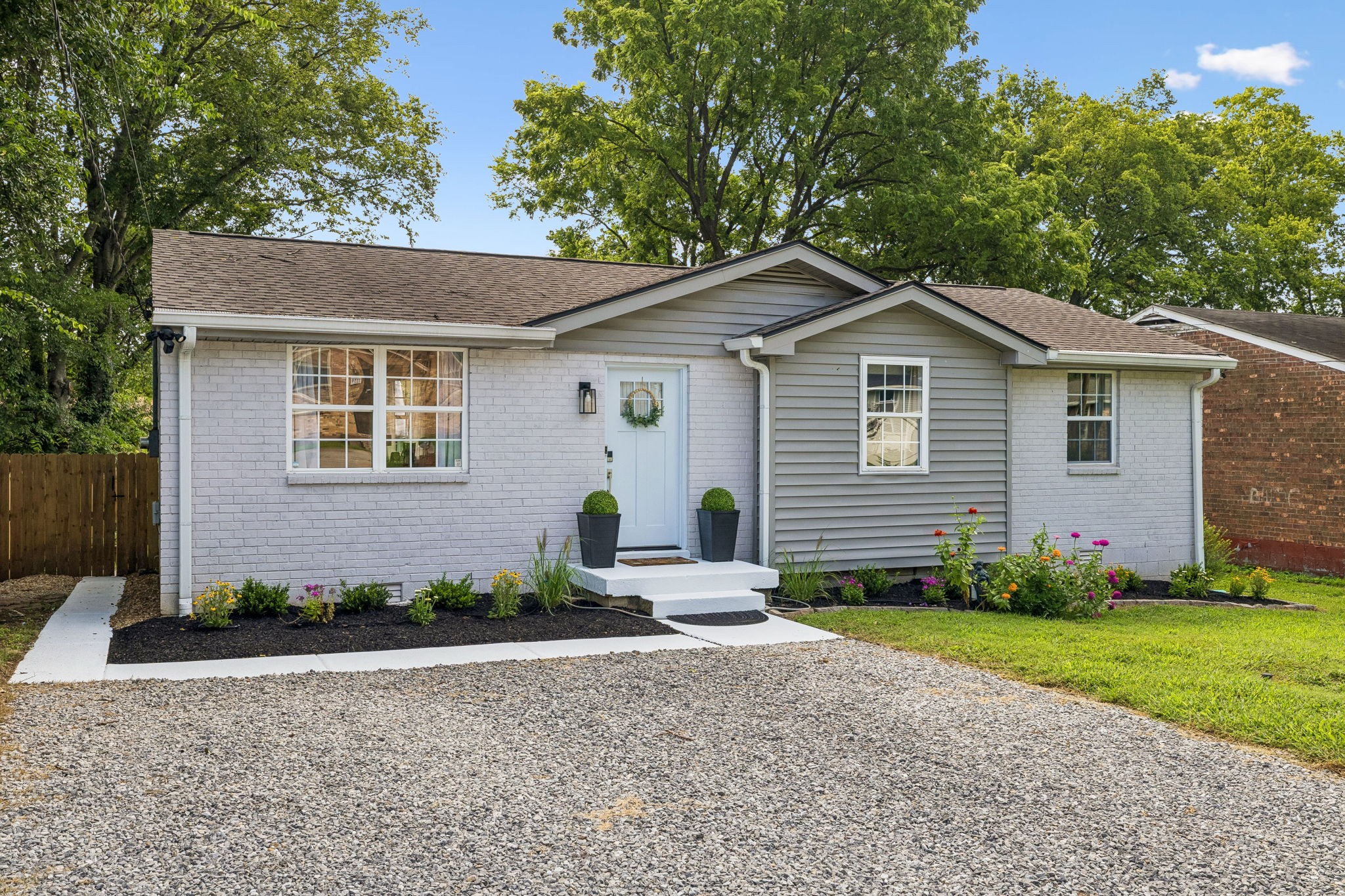 Briarwick Dr, Nashville, TN 37218
