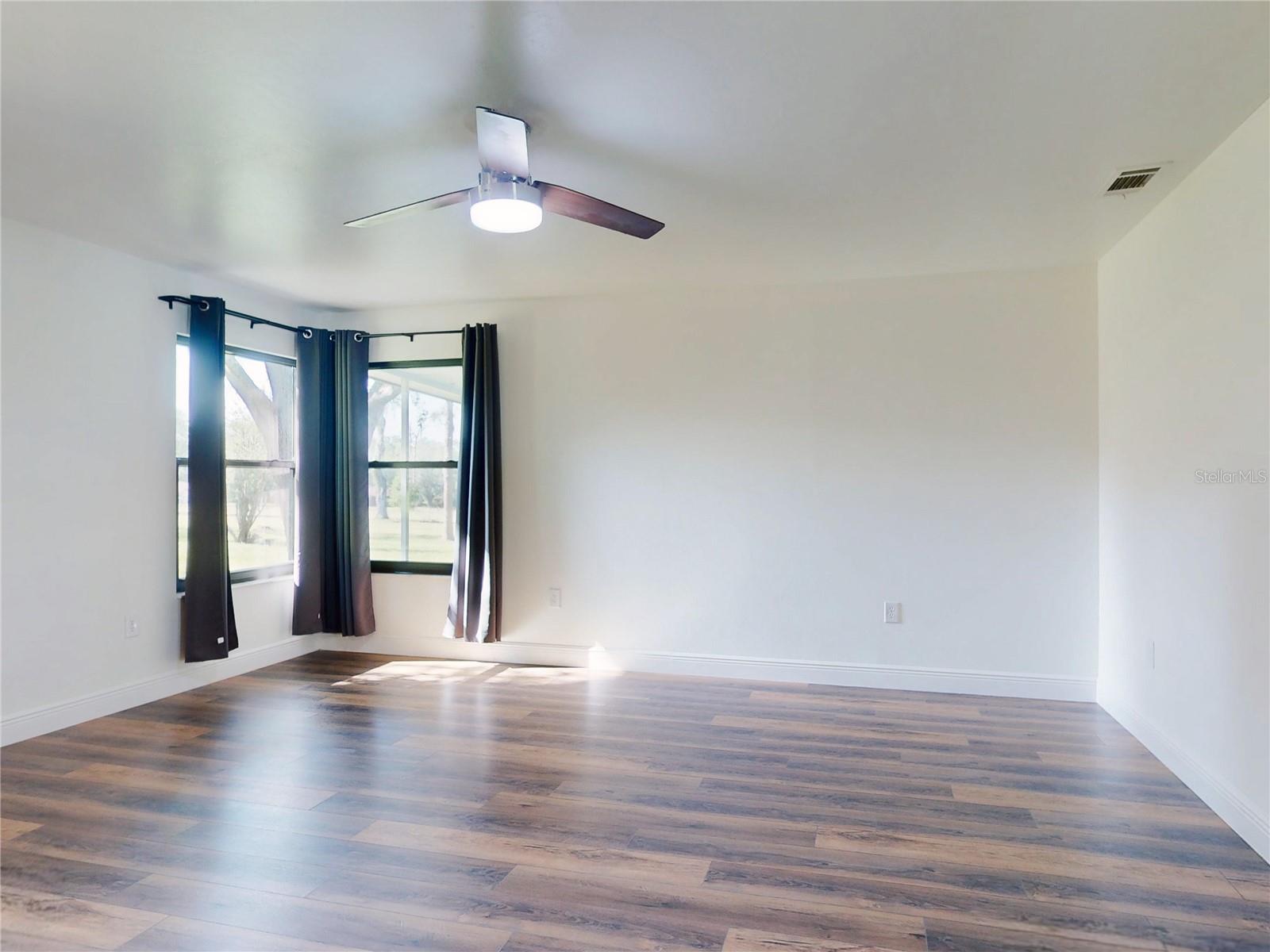 OCALA, Florida, 34482, United States, 3 Bedrooms Bedrooms, ,2 BathroomsBathrooms,Residential,For Sale,1766326