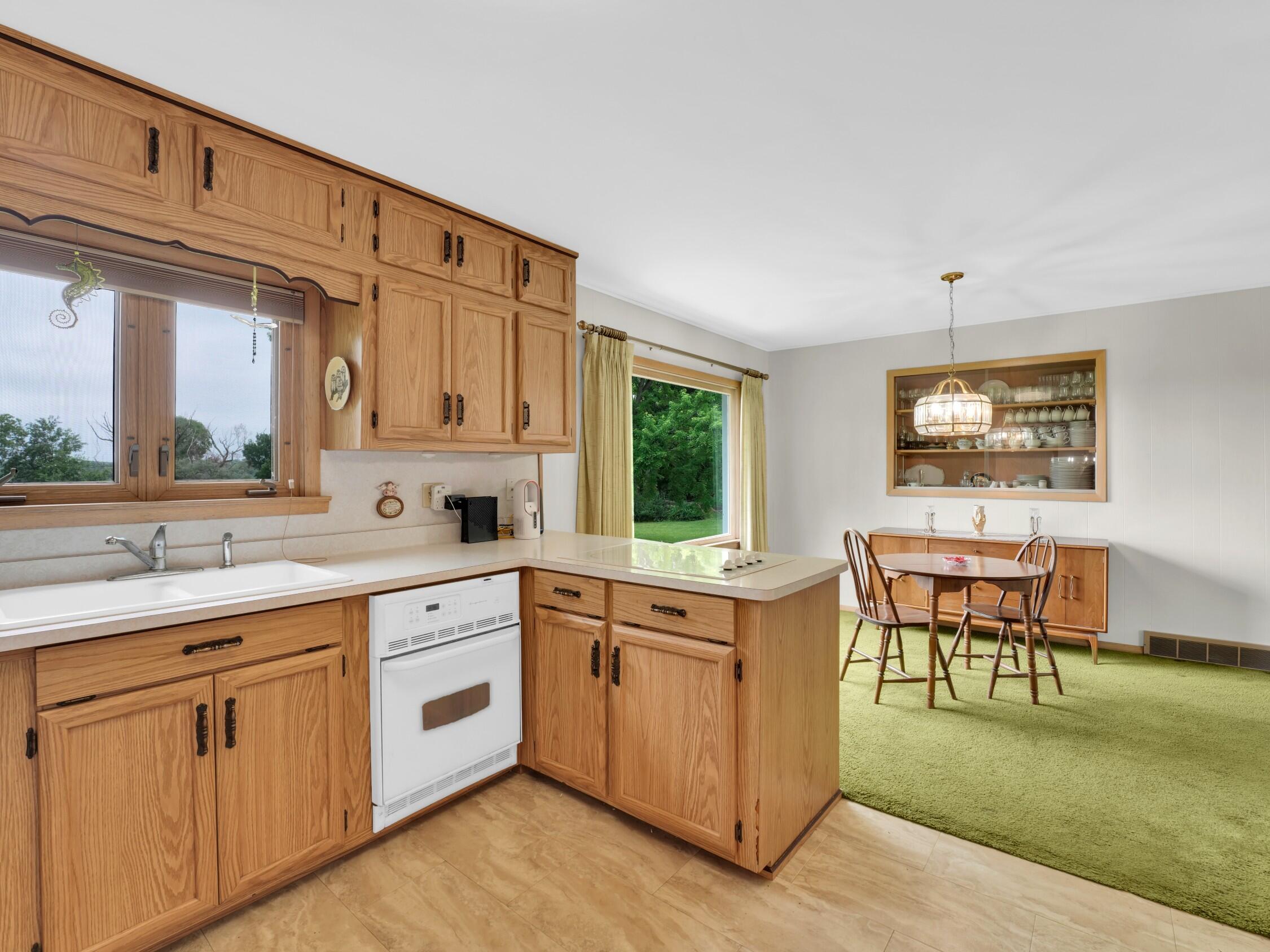 Whitewater, Wisconsin, 53190, United States, 5 Bedrooms Bedrooms, ,2 BathroomsBathrooms,Residential,For Sale,1877600