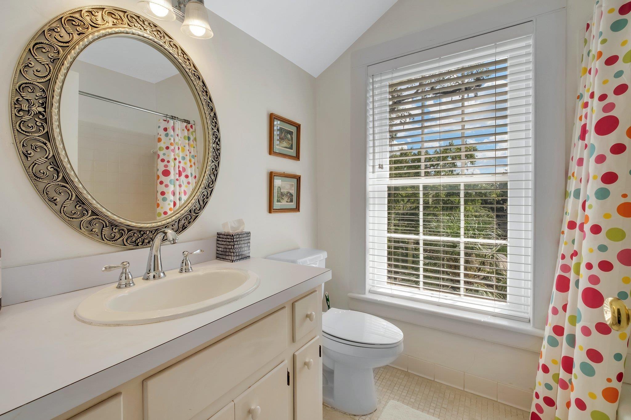 Tallahassee, Florida, 32301, United States, 4 Bedrooms Bedrooms, ,4 BathroomsBathrooms,Residential,For Sale,1738937