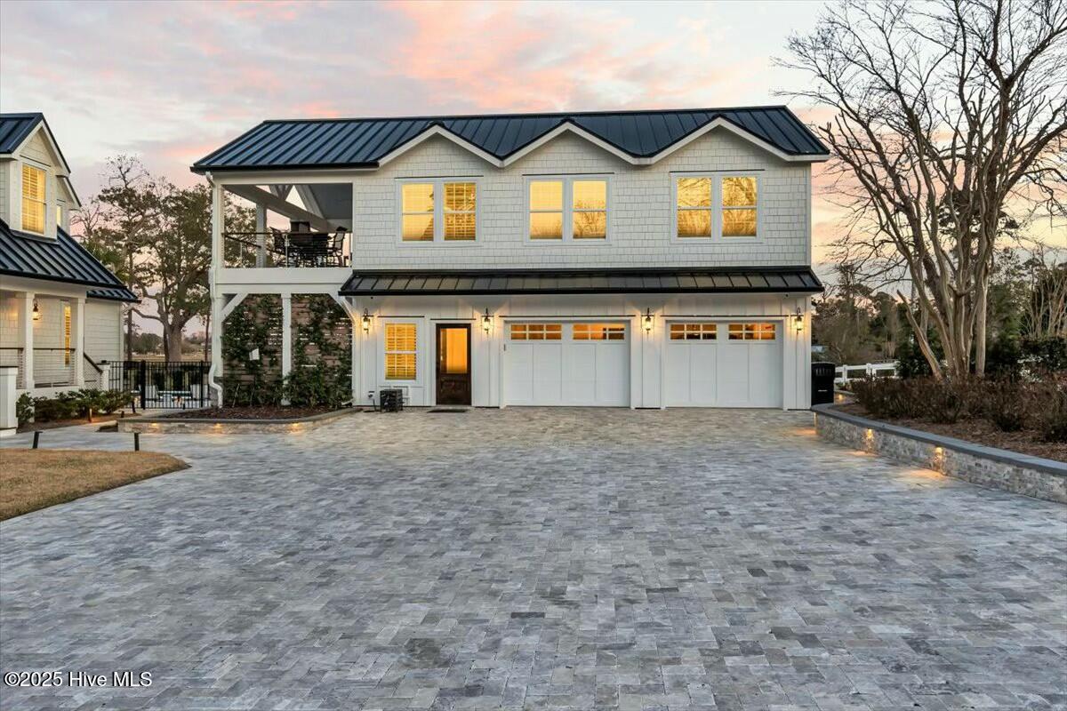 Wilmington, North Carolina, 28411, United States, 5 Bedrooms Bedrooms, ,4 BathroomsBathrooms,Residential,For Sale,1746319