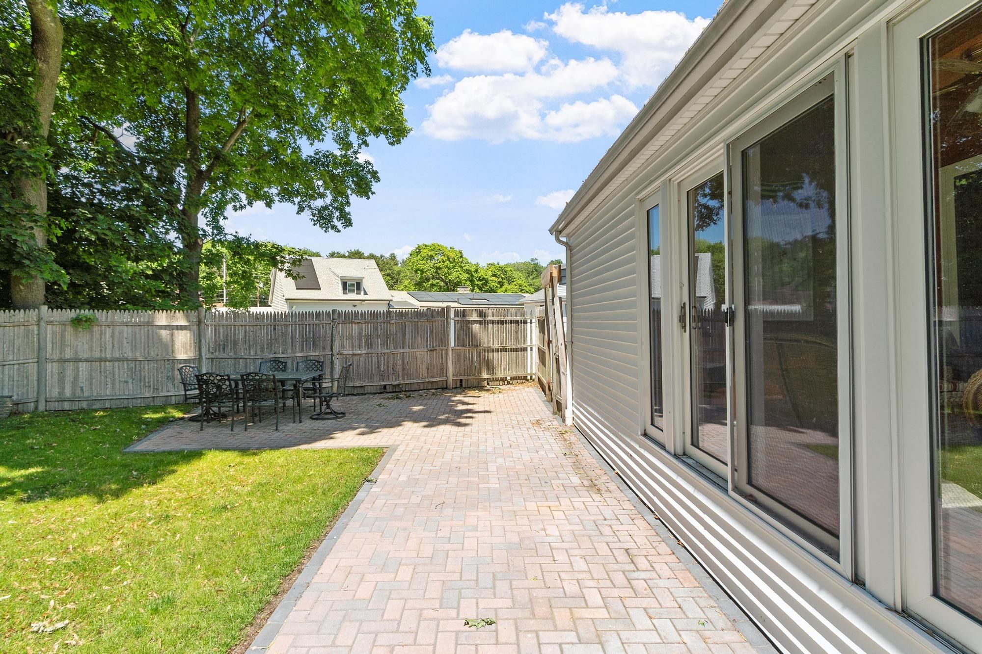  9 Oaklandvale Ave, Saugus, MA, 01906 - 物件實景