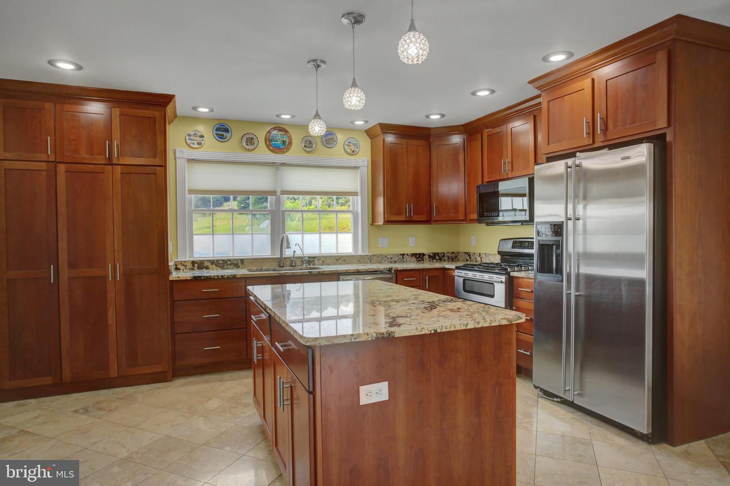 Big Pool, Maryland, 21711, United States, 5 Bedrooms Bedrooms, ,4 BathroomsBathrooms,Residential,For Sale,1897017
