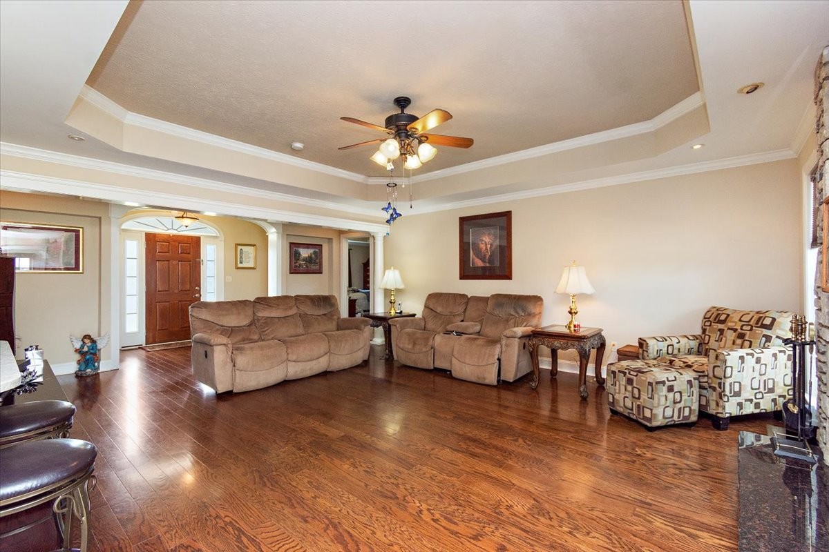 Bell Buckle, Tennessee, 37020, United States, 3 Bedrooms Bedrooms, ,3 BathroomsBathrooms,Residential,For Sale,1898483