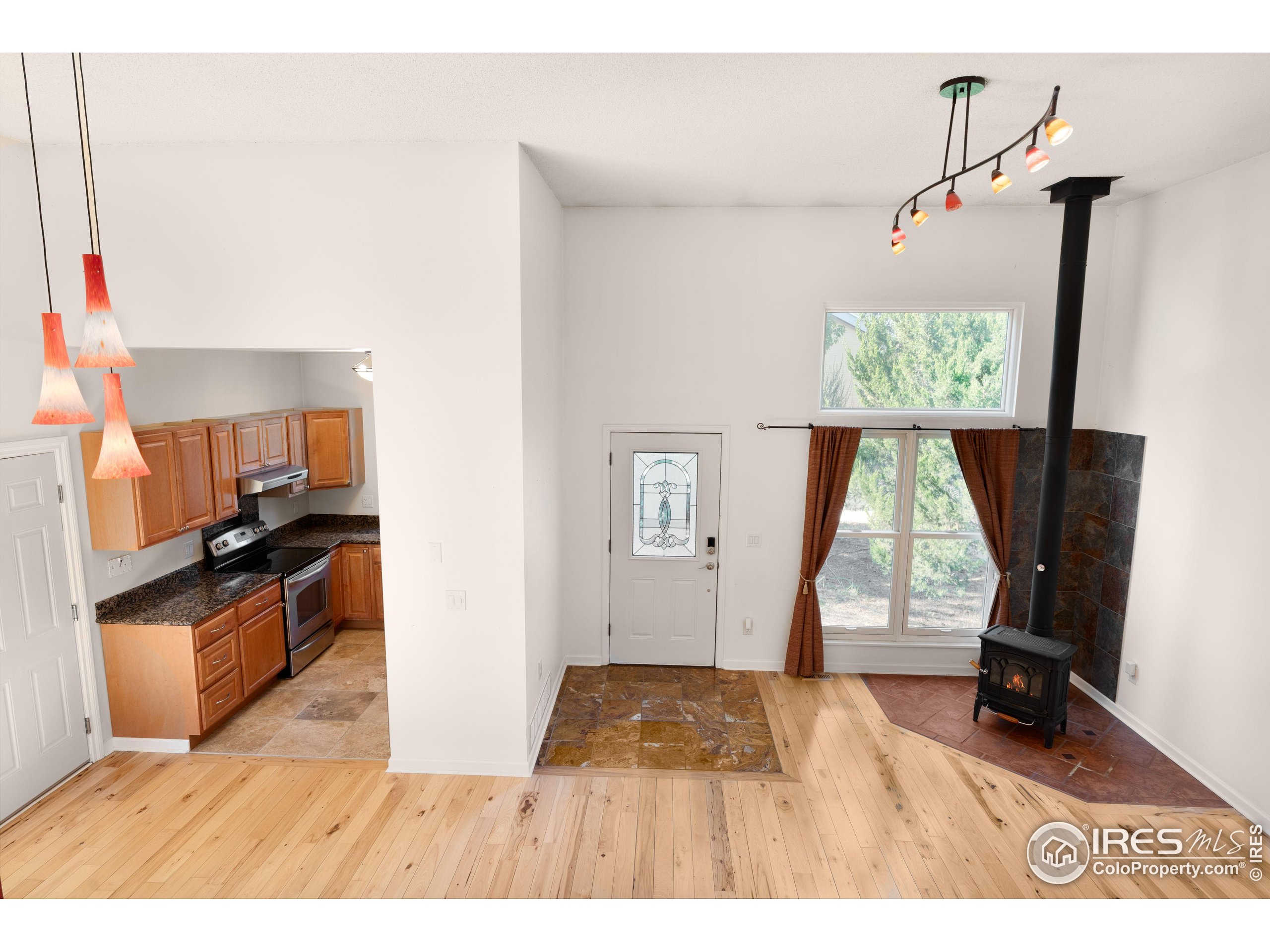 Louisville, Colorado, 80027, United States, 3 Bedrooms Bedrooms, ,Residential,For Sale,1941011
