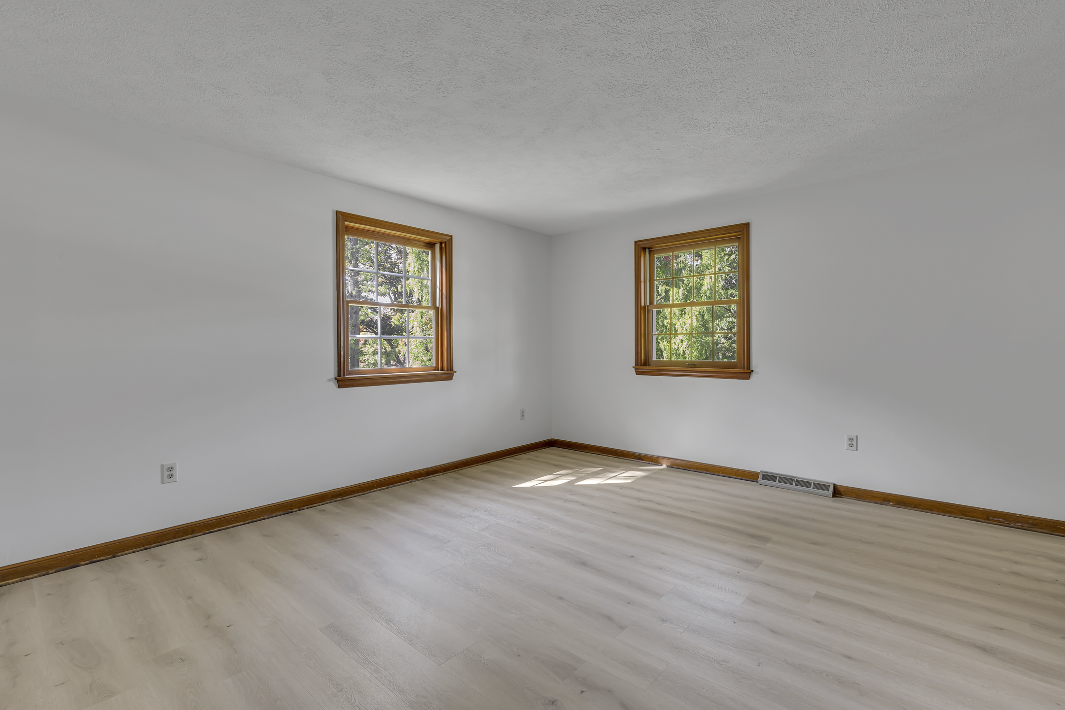  1593 Oak Leaf Lane, Pittsburgh, PA 15237 - 物件實景