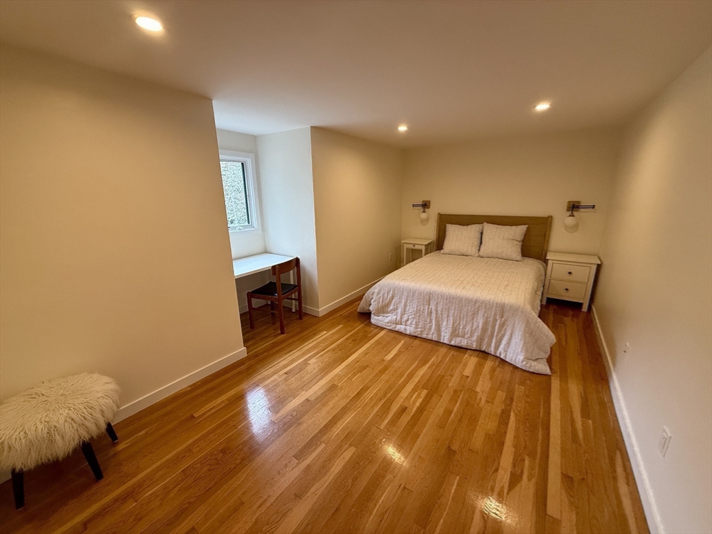 Lexington, Massachusetts, 02420, United States, 5 Bedrooms Bedrooms, ,6 BathroomsBathrooms,Residential,For Sale,1951005