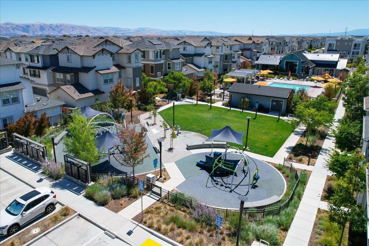 Newark, California, 94560, United States, 4 Bedrooms Bedrooms, ,4 BathroomsBathrooms,Residential,For Sale,1926207