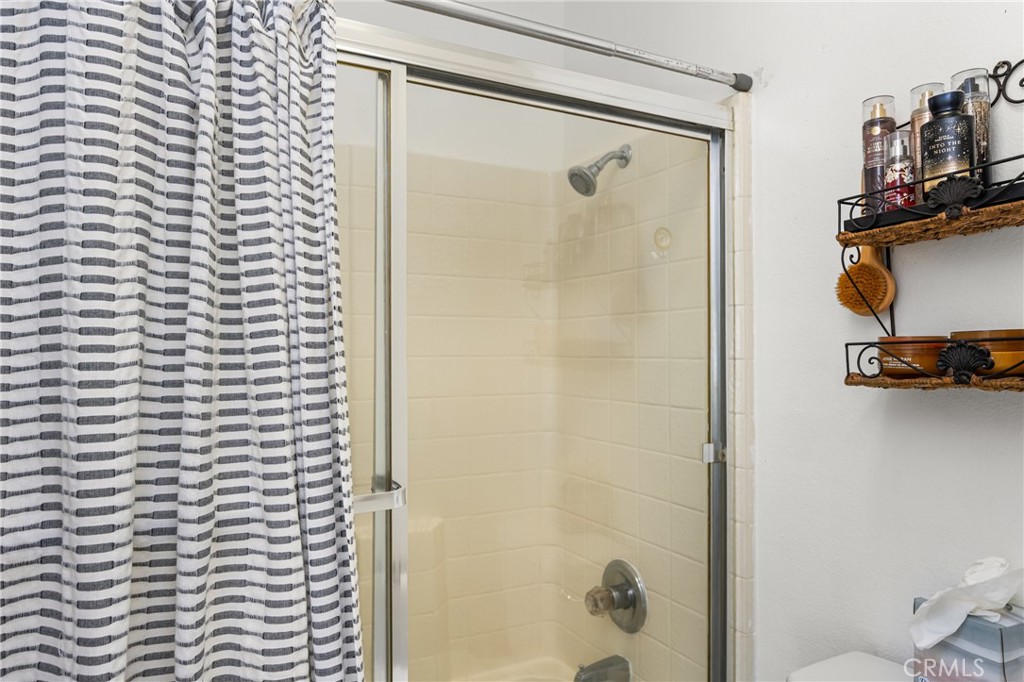Lake Forest, California, 92610, United States, 2 Bedrooms Bedrooms, ,2 BathroomsBathrooms,Residential,For Sale,1846936