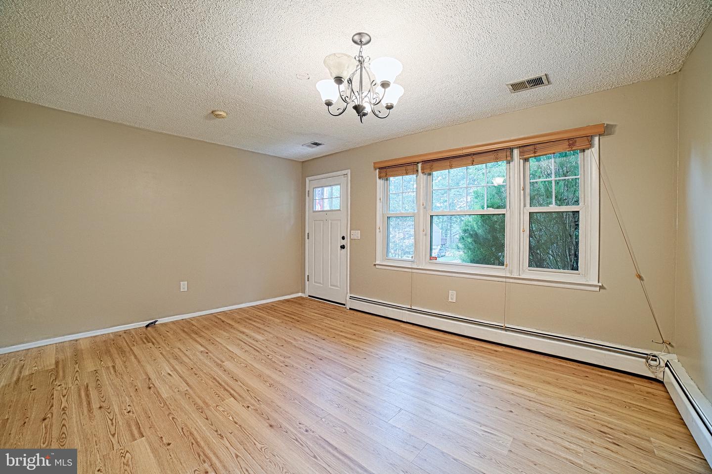 Annapolis, Maryland, 21403, United States, 4 Bedrooms Bedrooms, ,2 BathroomsBathrooms,Residential,For Sale,1911568