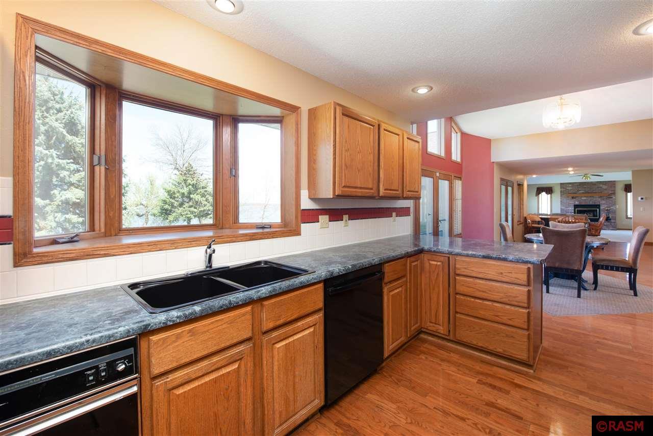 Lake Crystal, Minnesota, 56055, United States, 4 Bedrooms Bedrooms, ,3 BathroomsBathrooms,Residential,For Sale,1798331